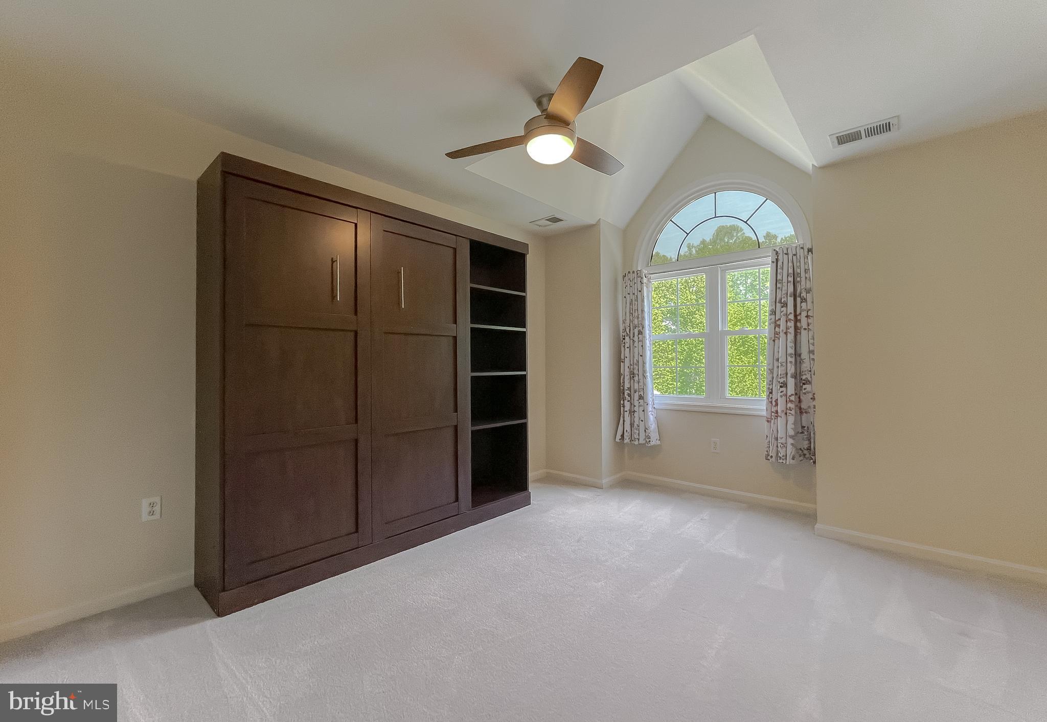 APPLE CREEK - Residential