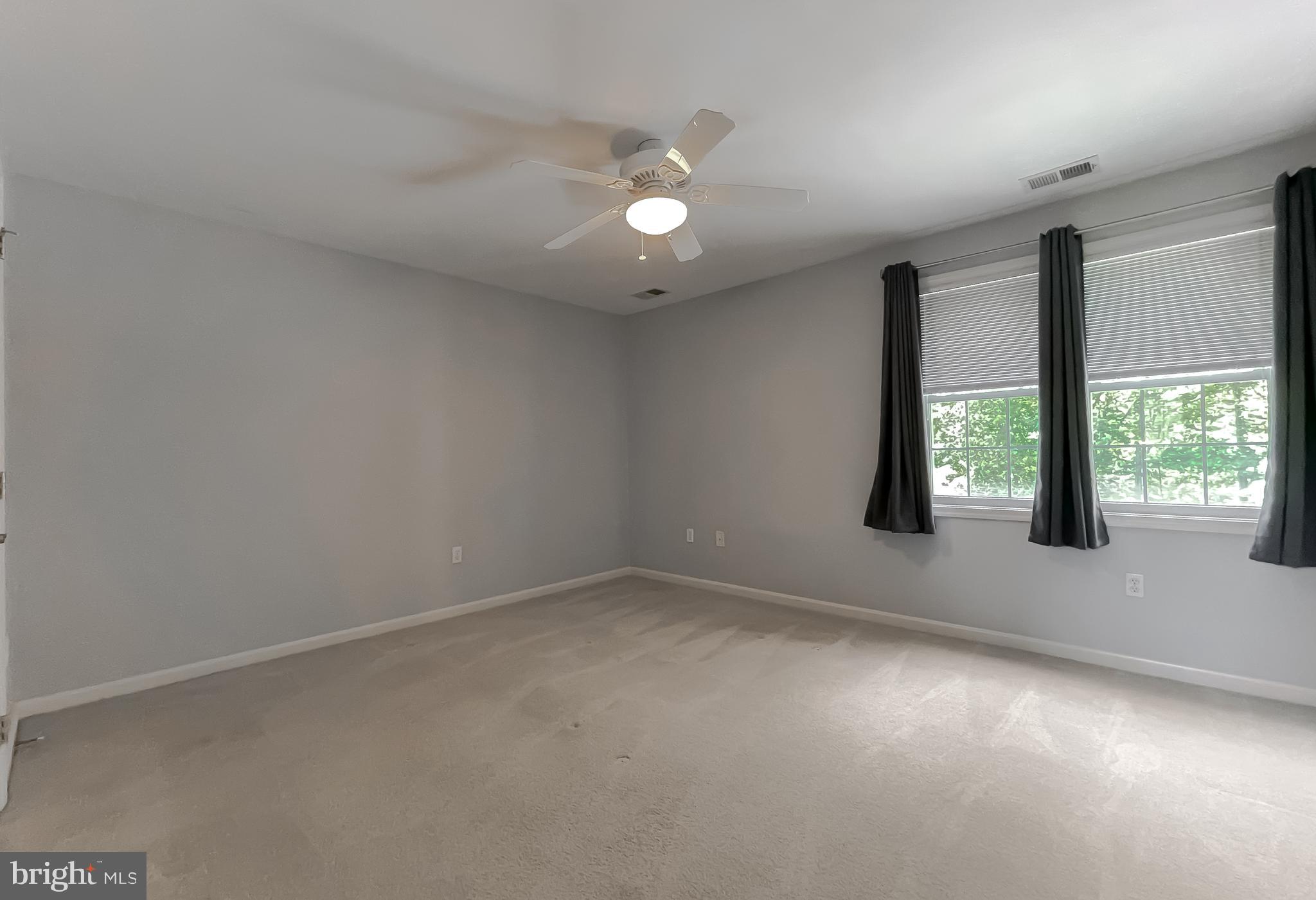 APPLE CREEK - Residential