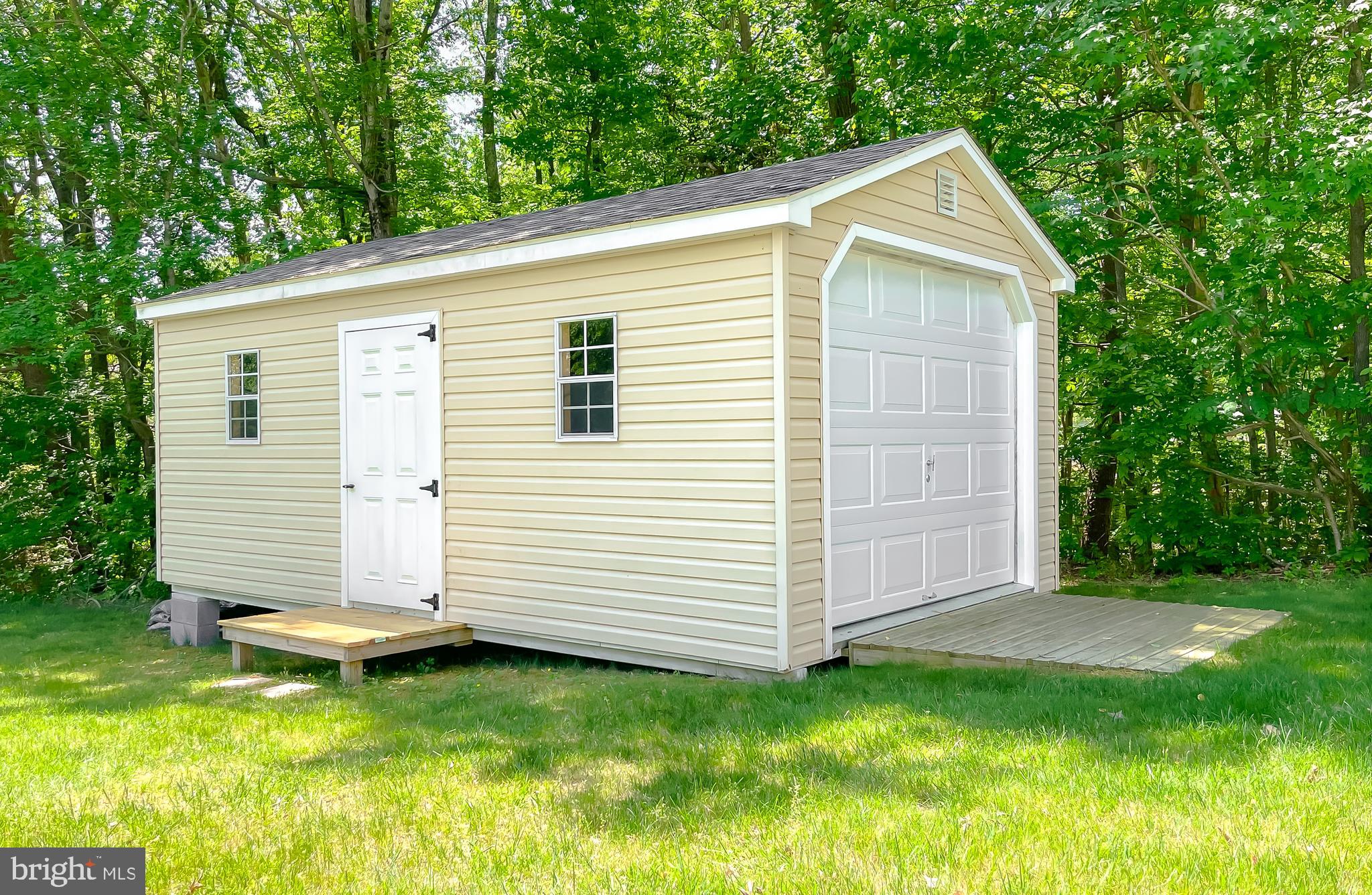 APPLE CREEK - Residential