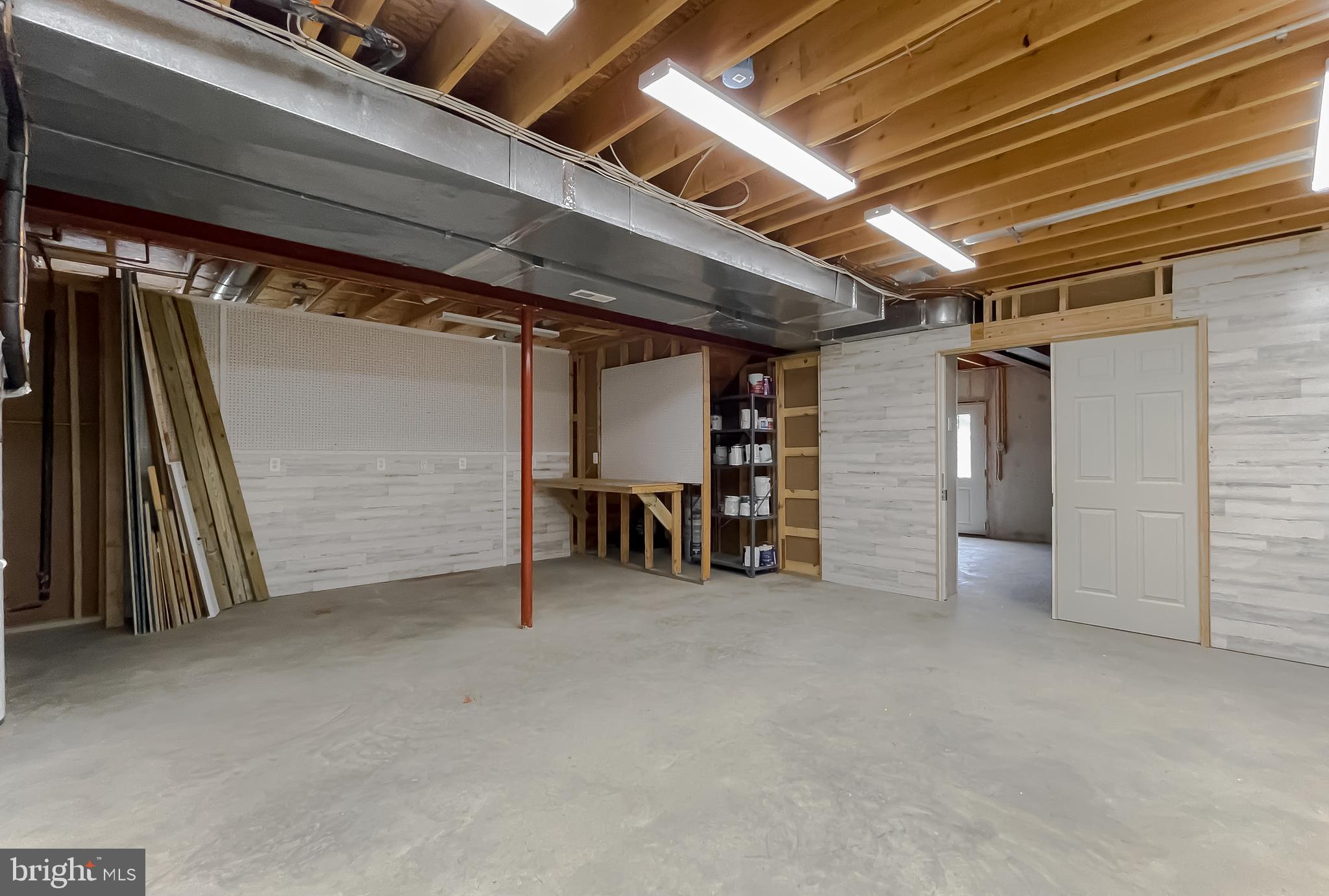 APPLE CREEK - Residential