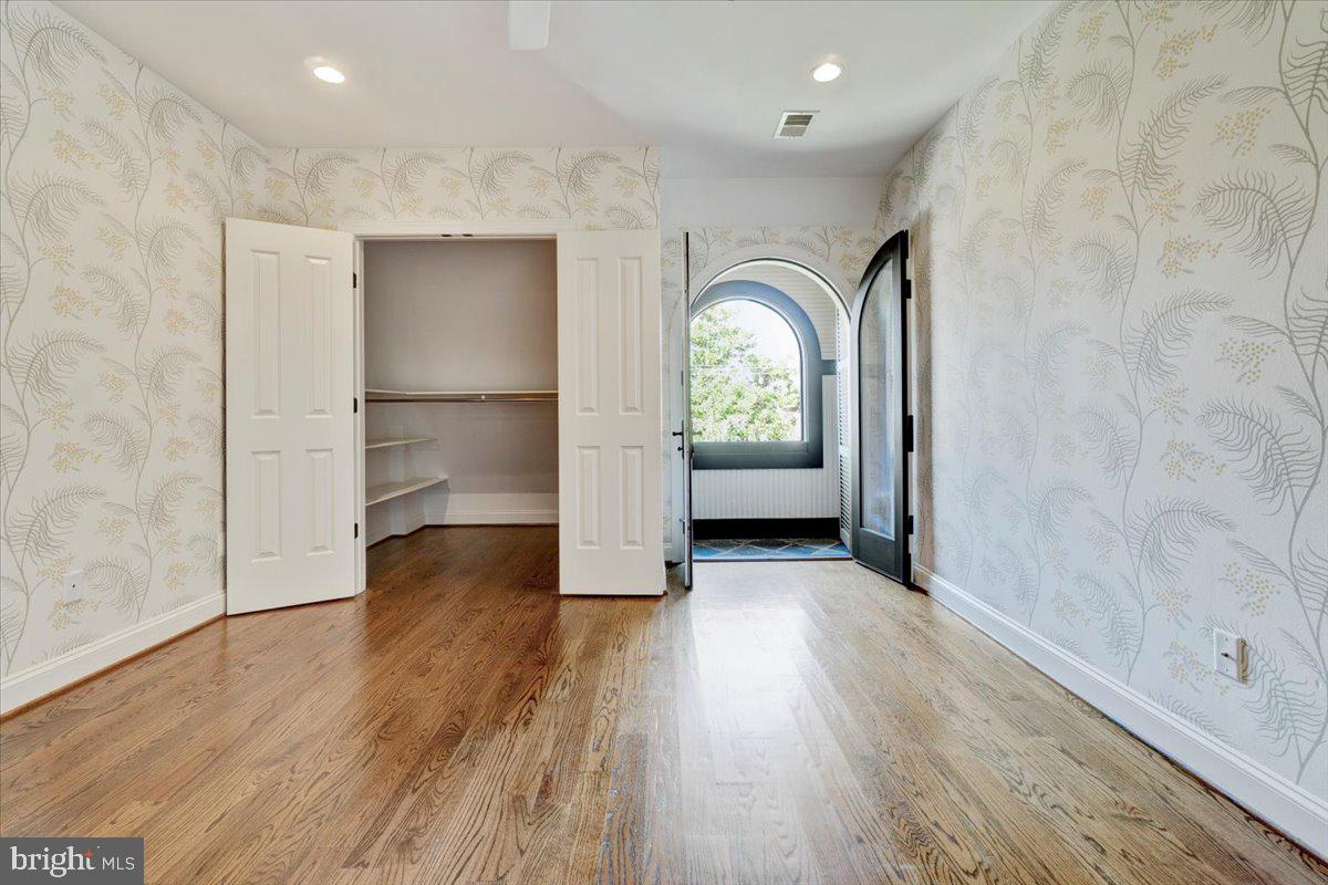 THE MIDDLETON - Residential