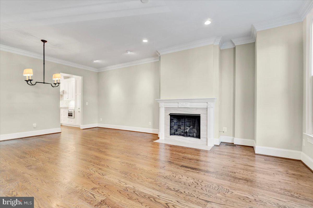 THE MIDDLETON - Residential