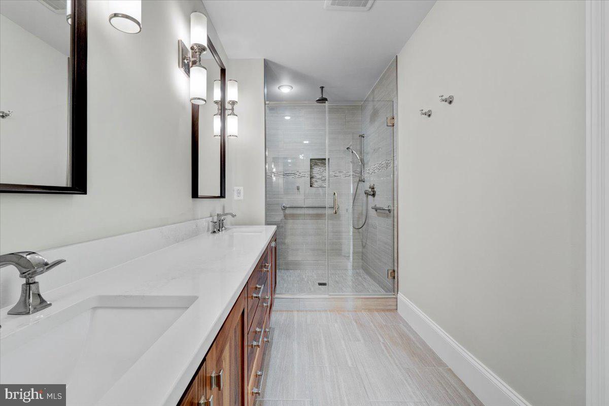 THE MIDDLETON - Residential