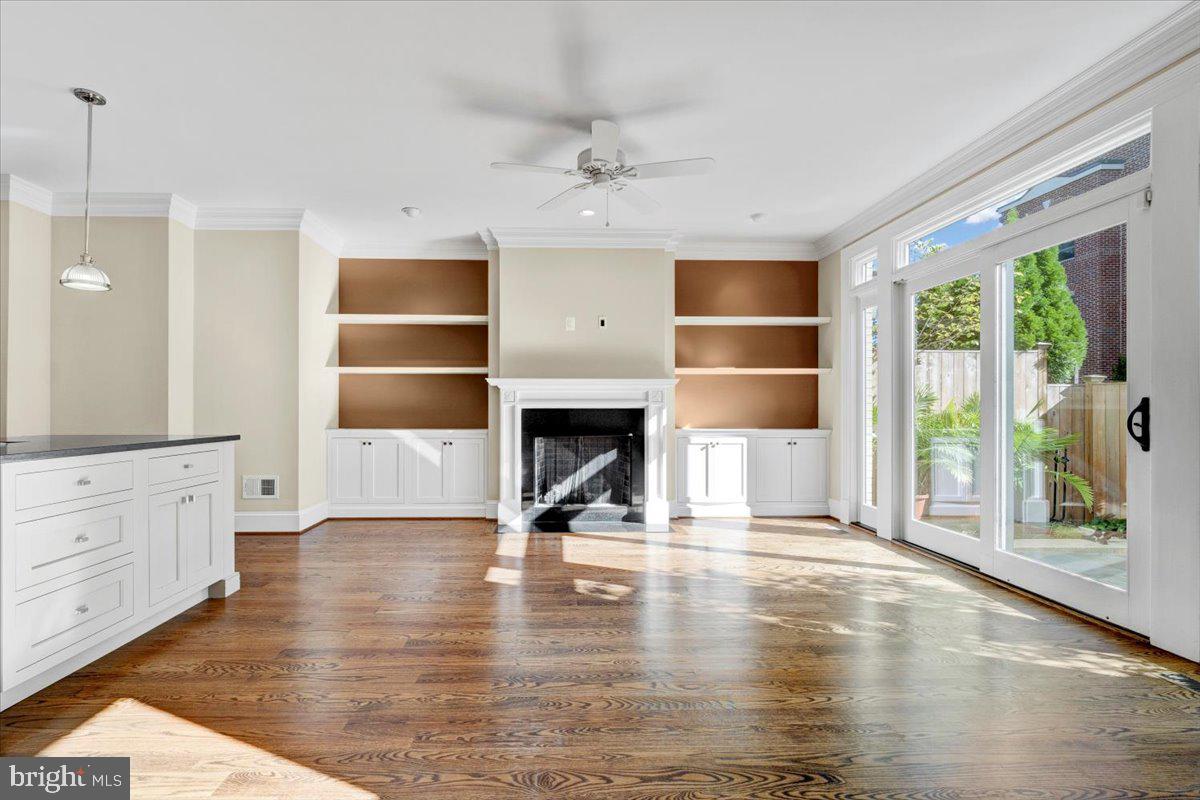 THE MIDDLETON - Residential