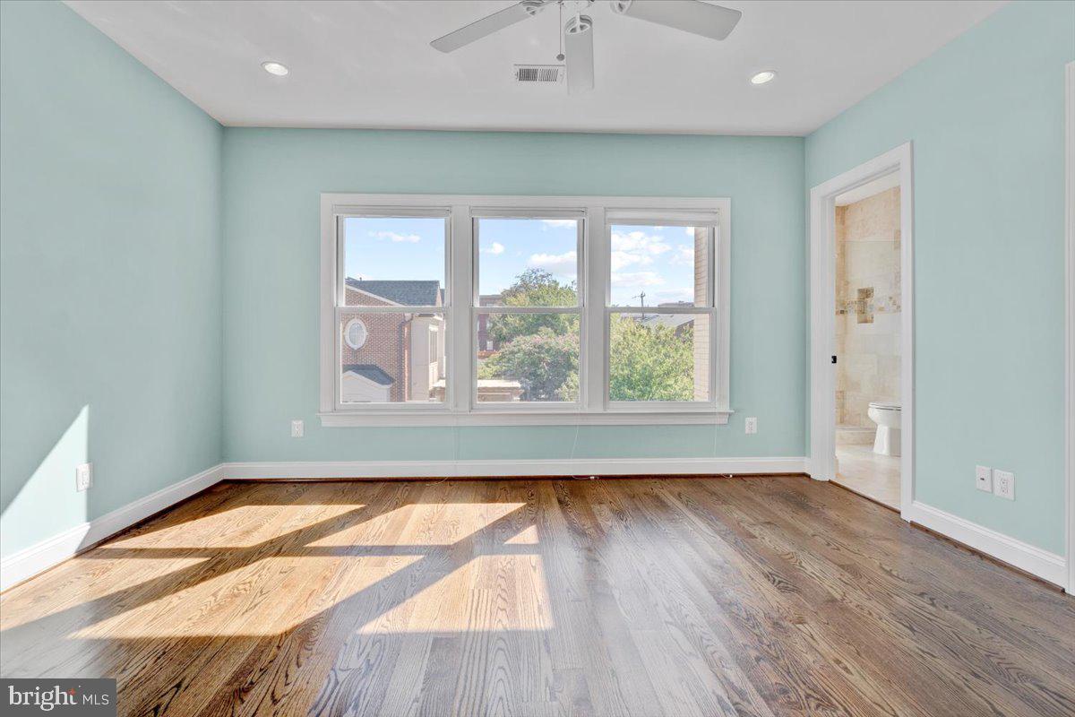 THE MIDDLETON - Residential