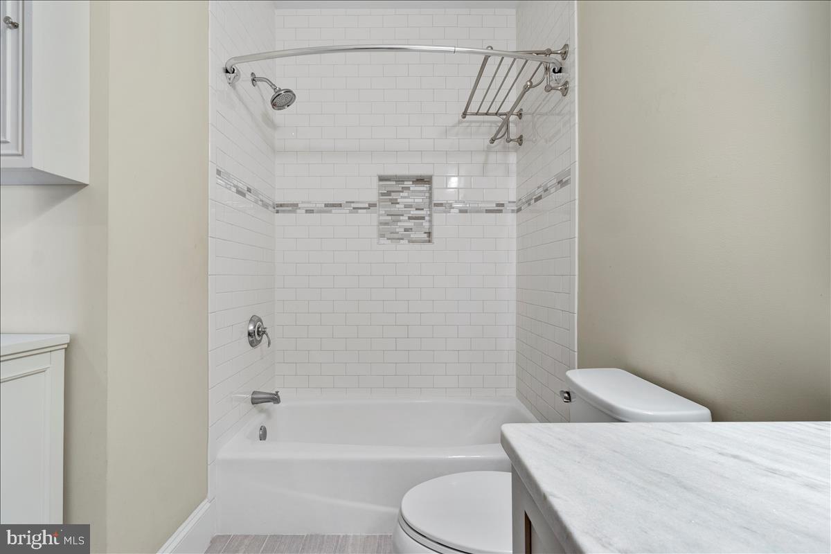 THE MIDDLETON - Residential