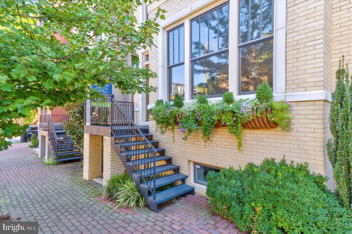 THE MIDDLETON - Residential