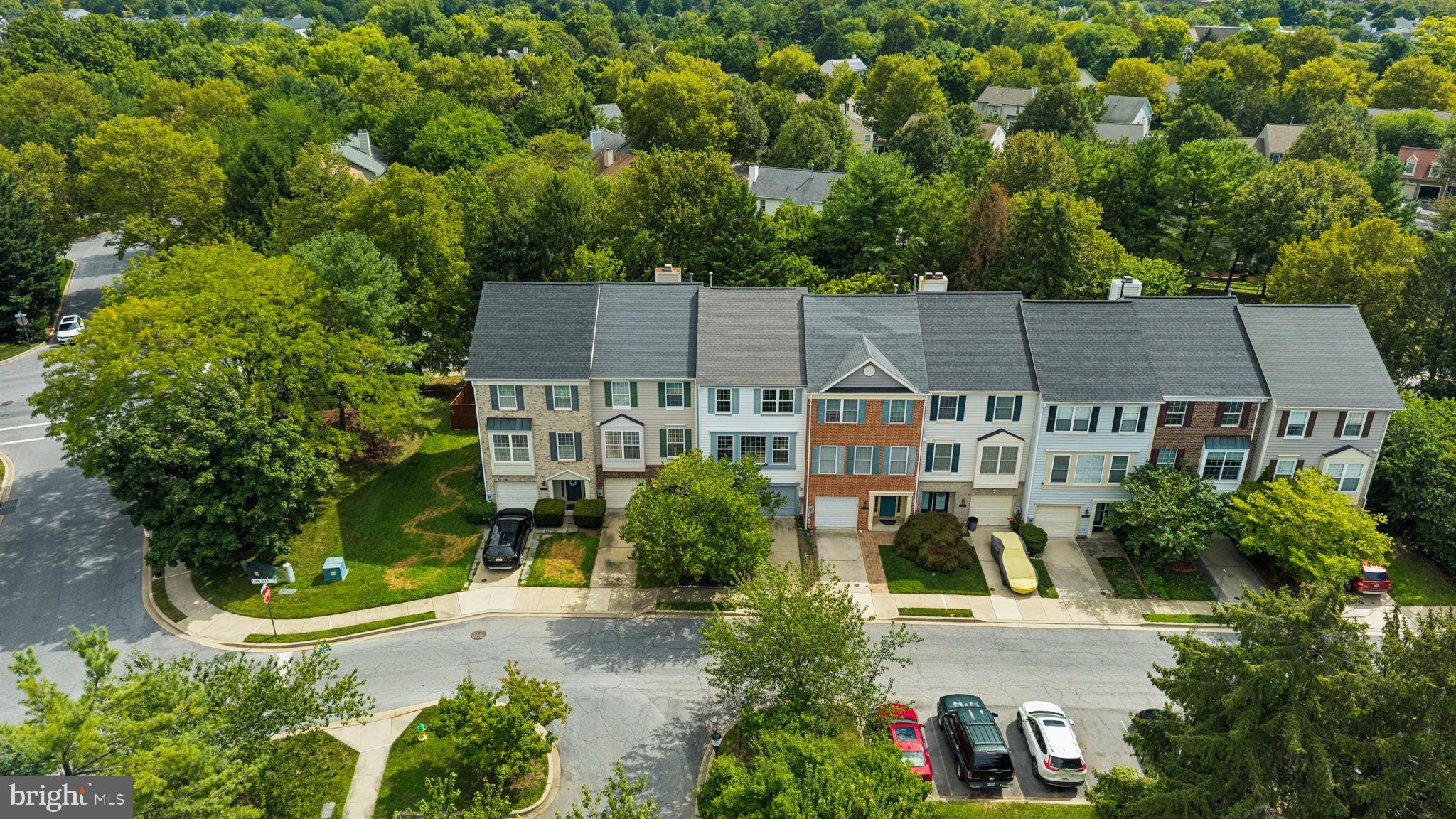 122 LONG ACRE COURT