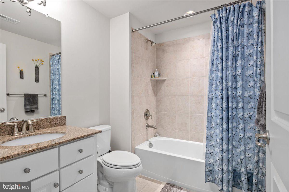 RIVERWOOD - Residential