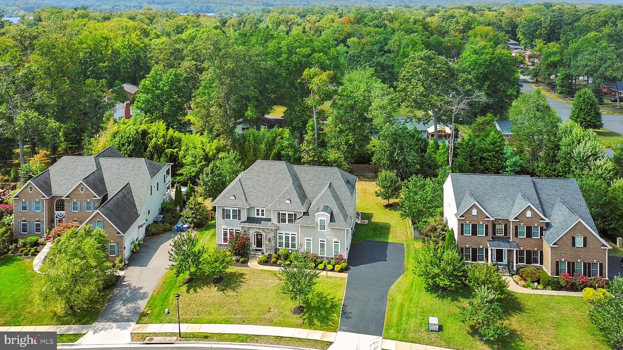 RIVERWOOD - Residential