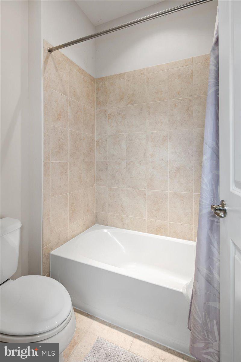 RIVERWOOD - Residential