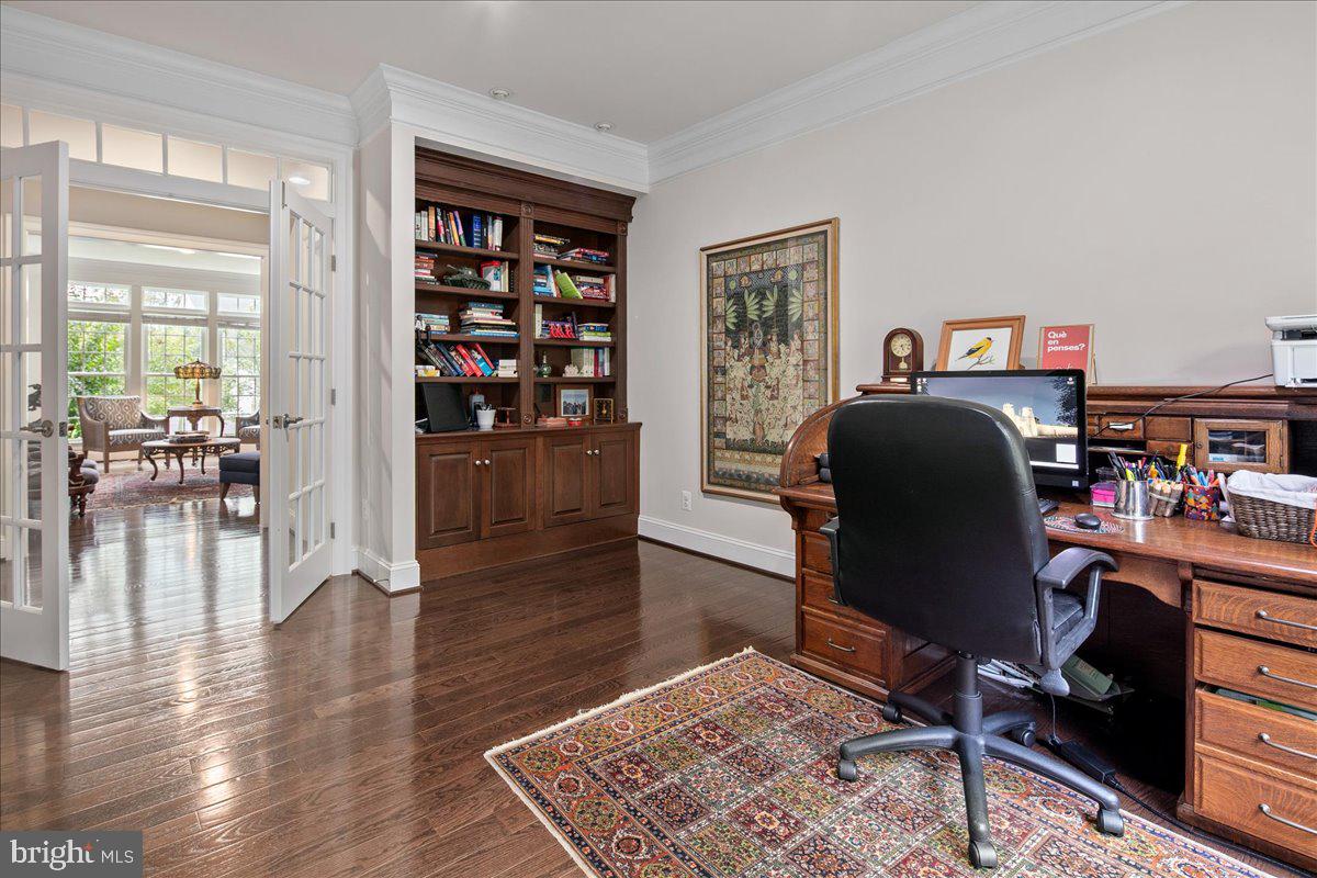 RIVERWOOD - Residential