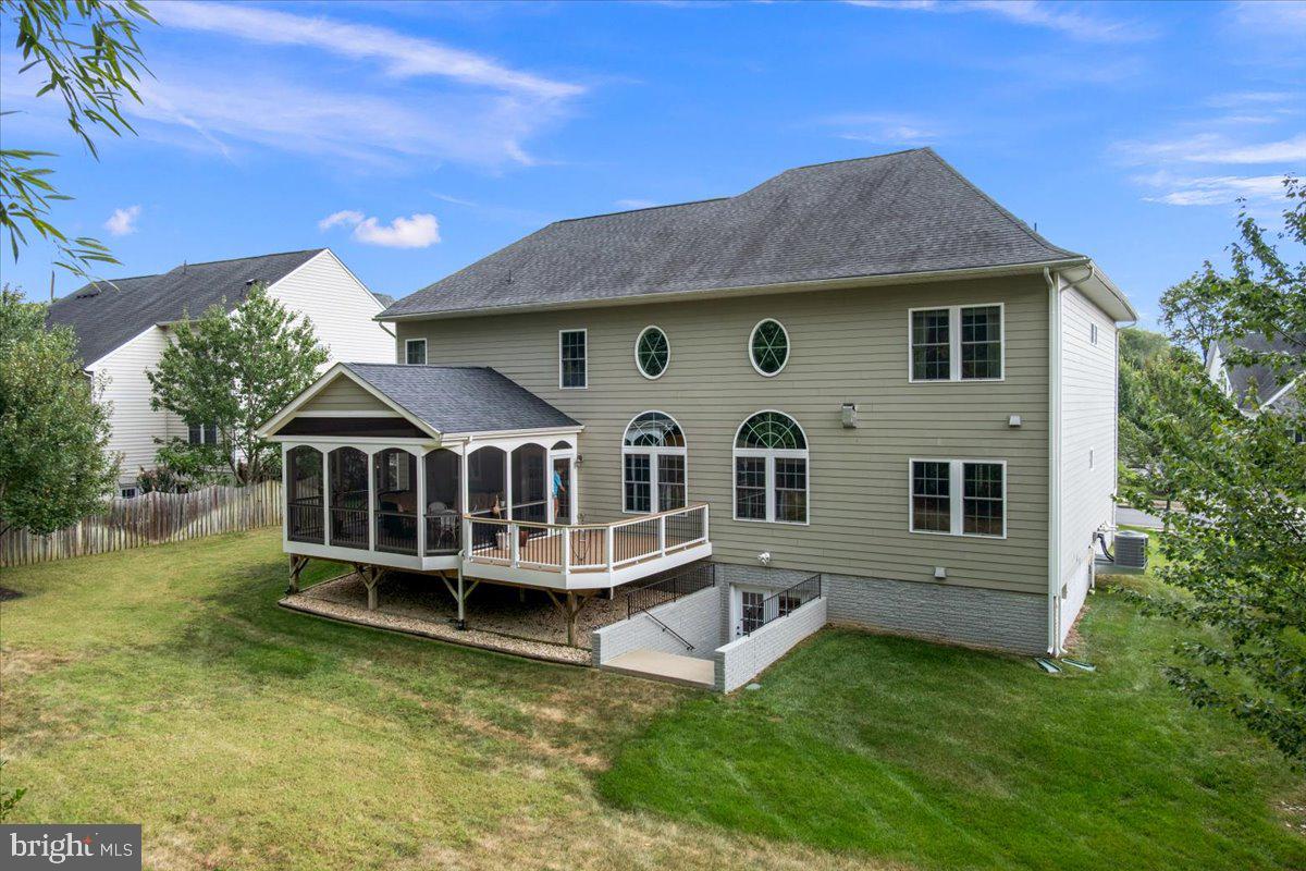 RIVERWOOD - Residential