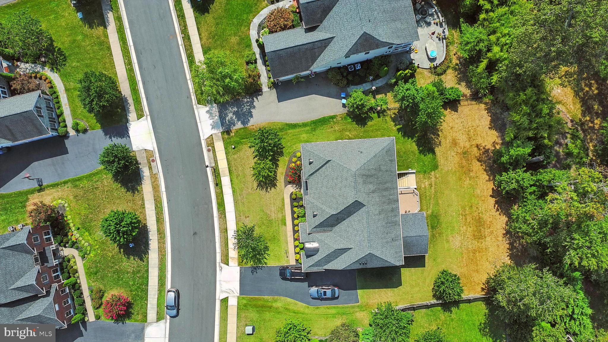 RIVERWOOD - Residential