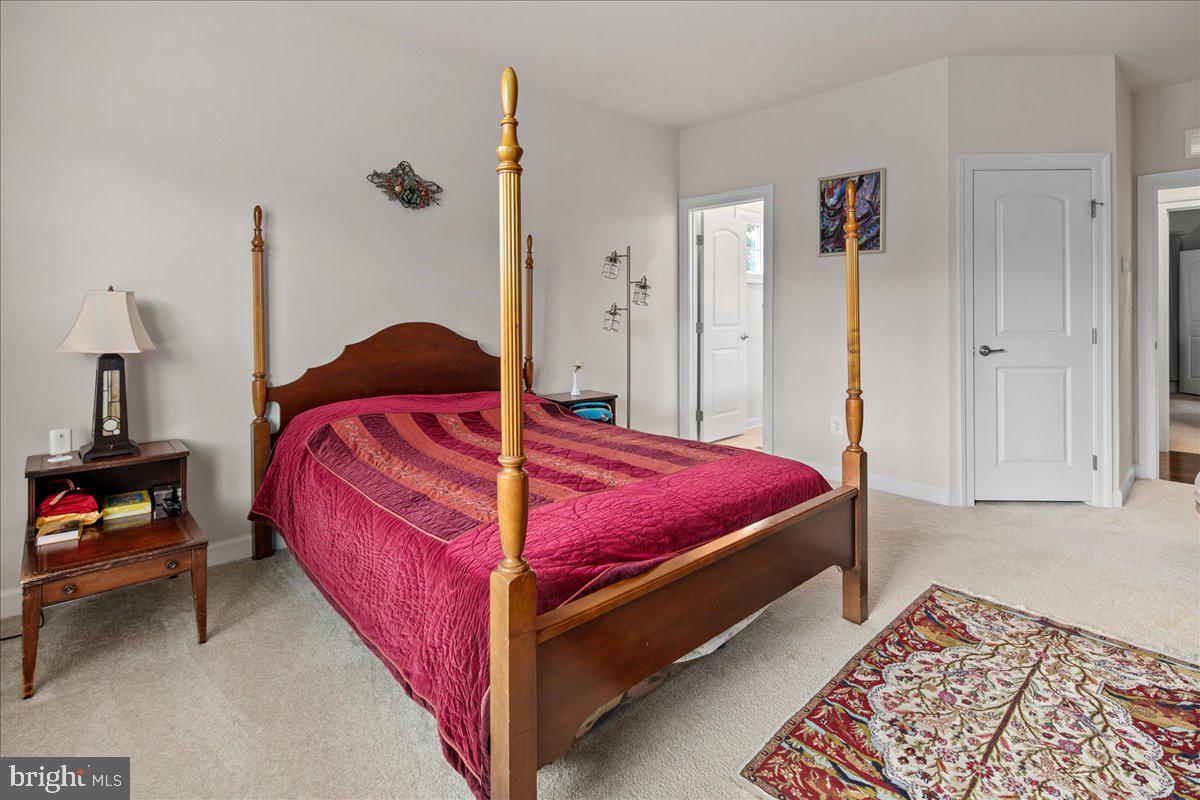 RIVERWOOD - Residential