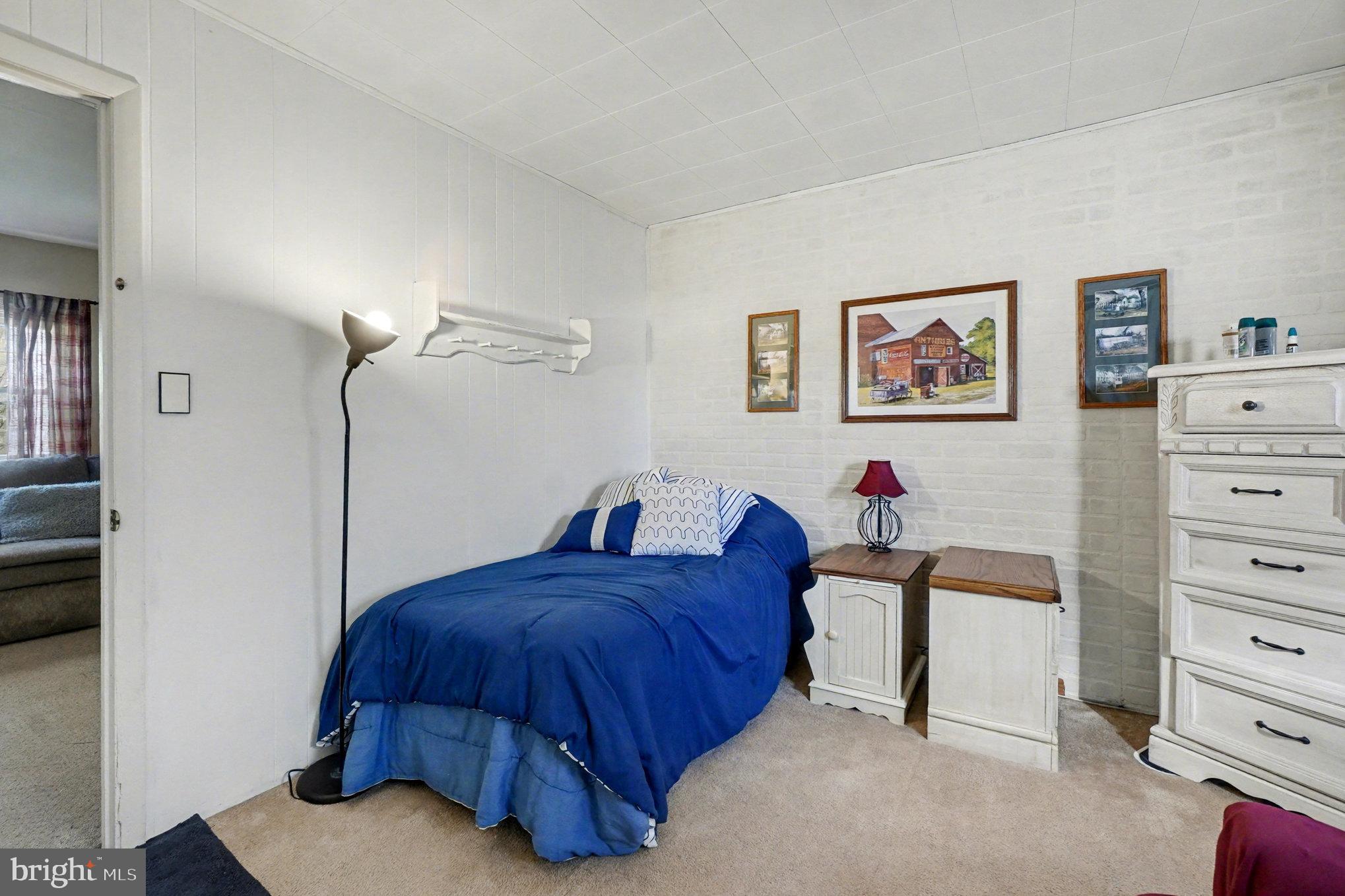 CHESAPEAKE TERRACE - Residential