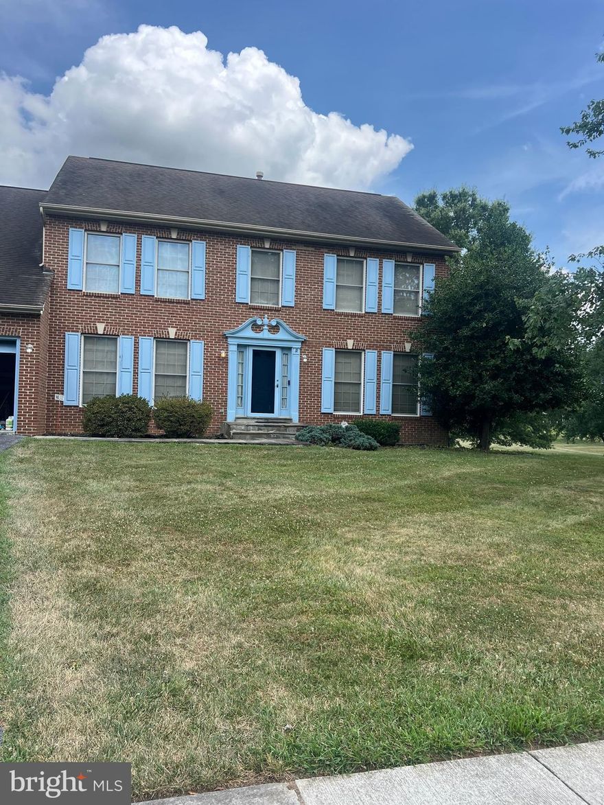 SPRING RIDGE OPPORTUNITY! - SHORT SALE - This spacious 4-bedroom, 4-bathroom (2 full + 2 half) two-story home with fully finished basement offers convenience in desirable Spring Ridge. Step into  the spacious master bedroom, which features a cozy sitting area, walk-in closet, plus an additional closet with elegant panel doors, and a spa-like master bathroom complete with Jacuzzi tub and separate shower for ultimate relaxation.  All additional bedrooms offer generous closet space for storage. Location, location, location, with easy access to shops, restaurants, and community amenities, including pool and playground, and something for every family member.  The lower level boasts a spacious entertainment-ready basement with berber carpet and walkout to a private fenced backyard for many special moments.   For lazy summer nights, enjoy cozy evenings by the family room fireplace or step out to your deck for relaxation.  Don't miss this incredible opportunity in a fantastic location with too many features to list! Act fast before it's gone!
Showings Details: ALL APPOINTMENTS MUST BE CONFIRMED - 
M, W, T, F 9AM-2PM 
TUES 9AM - 3:30PM
SAT, SUN  12PM -3:30PM