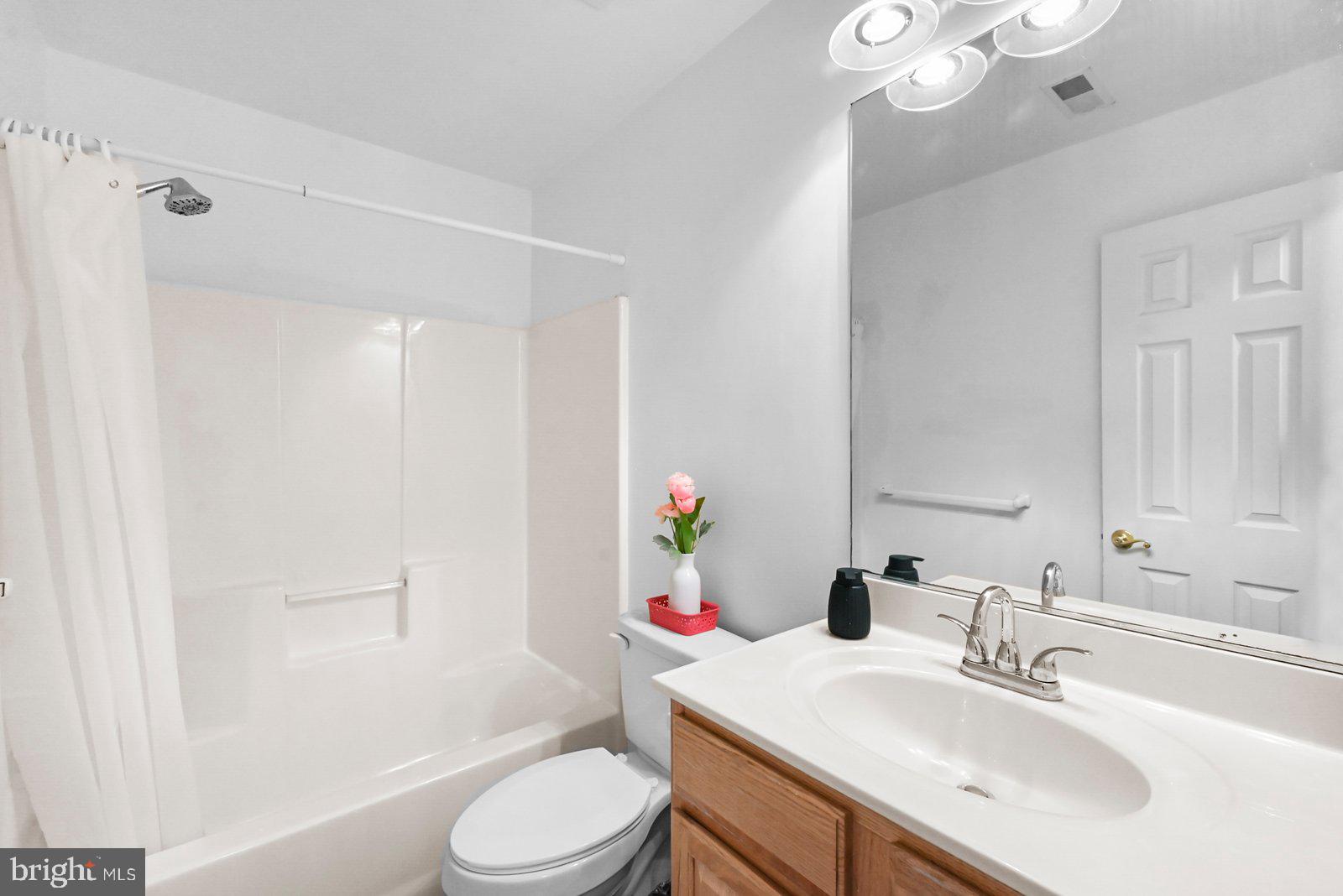 PEACEFIELDS - Residential