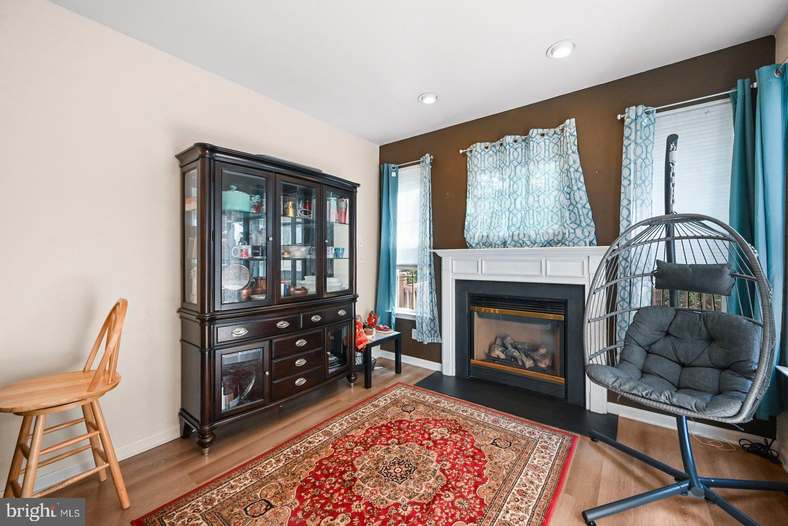 PEACEFIELDS - Residential