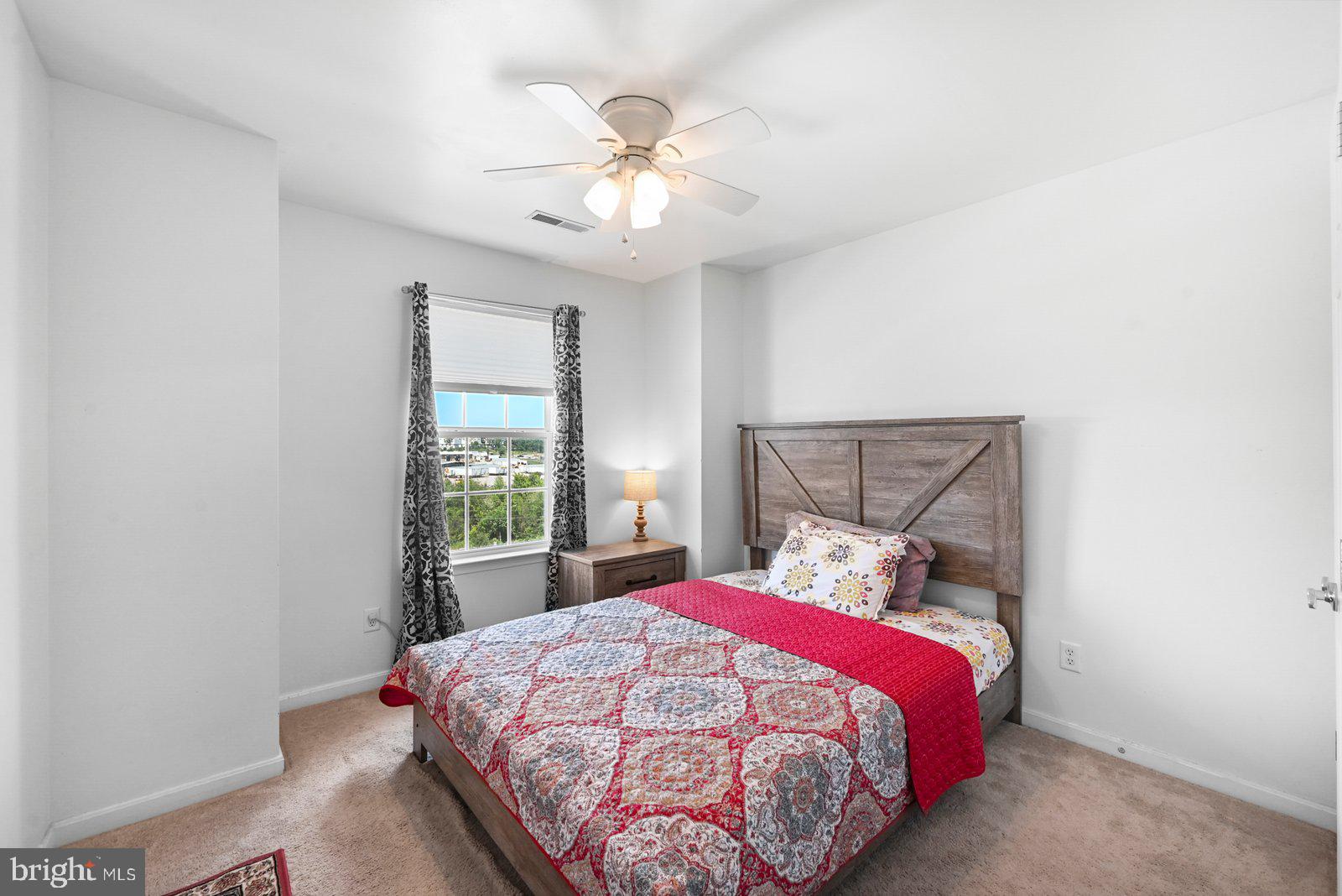 PEACEFIELDS - Residential