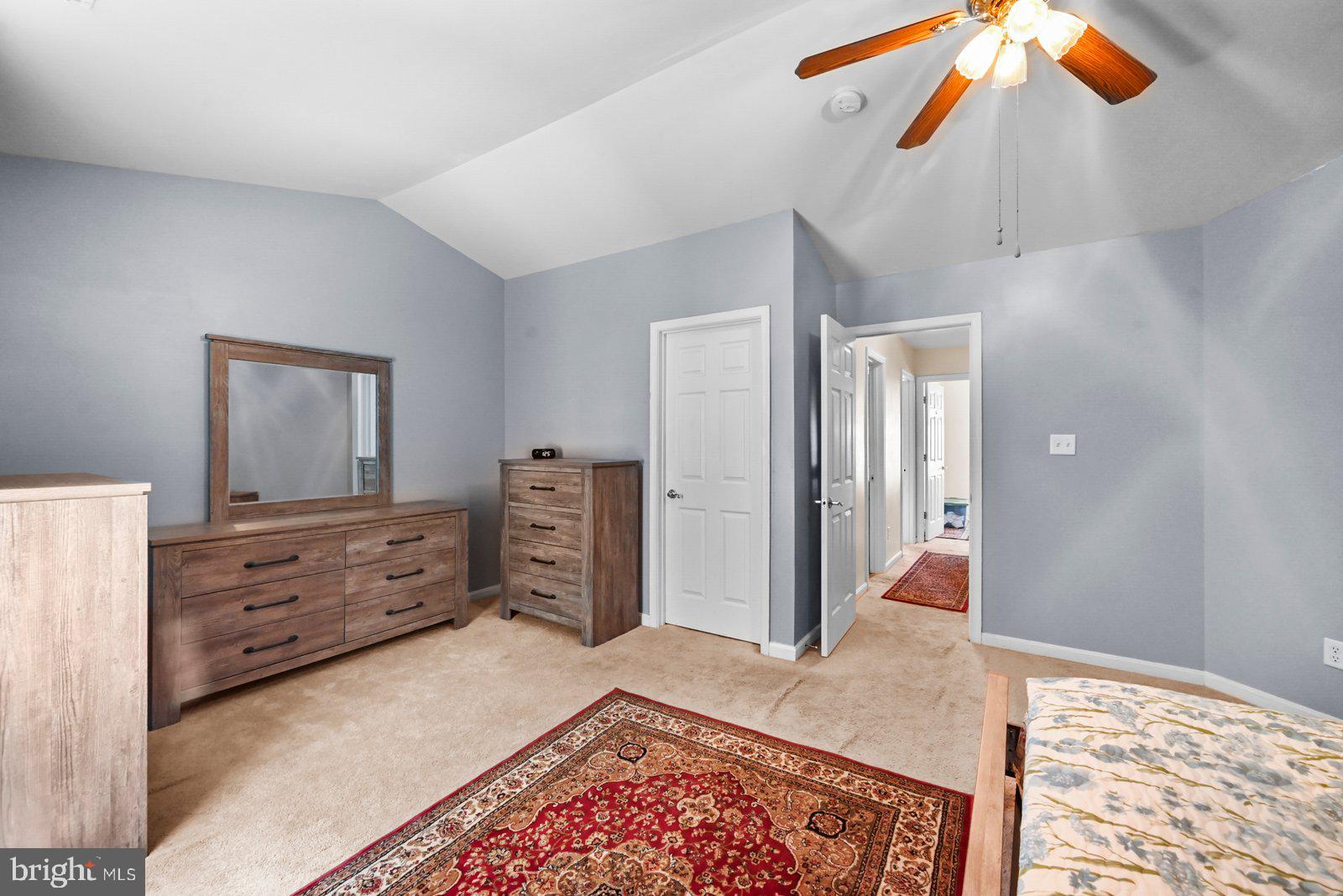 PEACEFIELDS - Residential