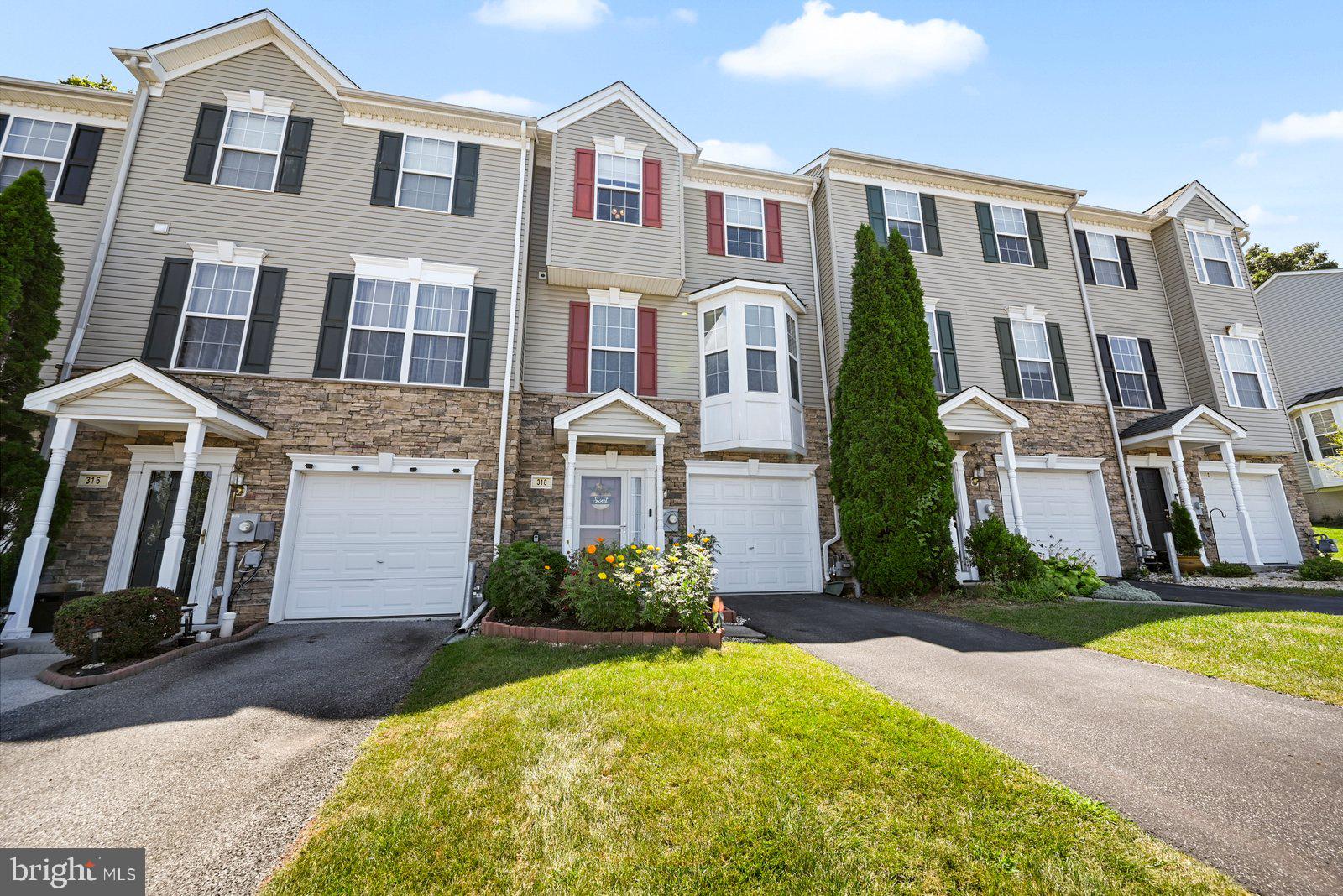 PEACEFIELDS - Residential