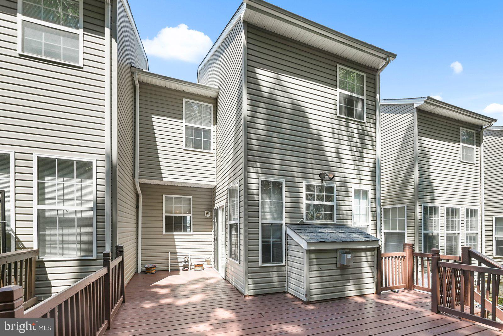 PEACEFIELDS - Residential