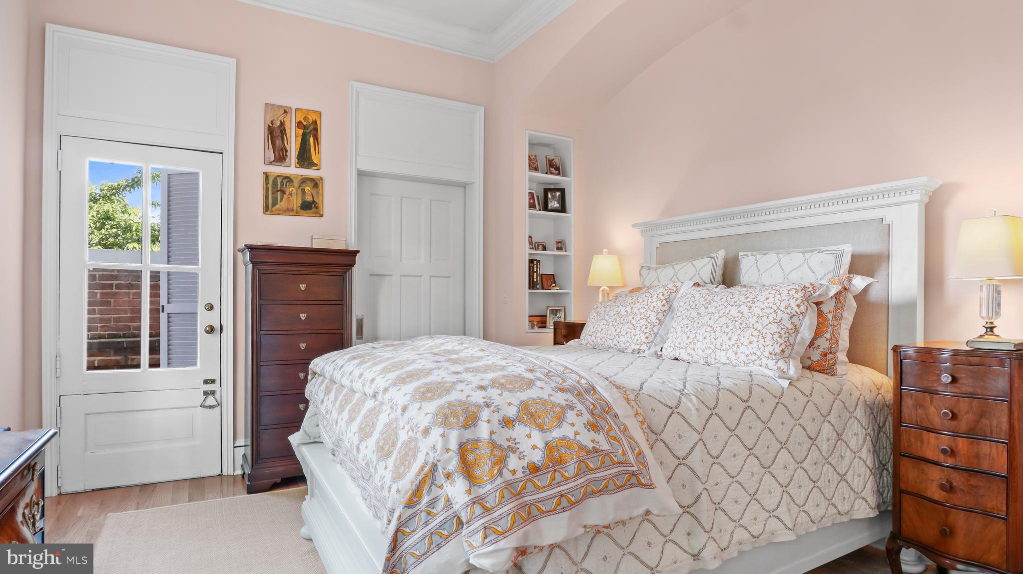 GEORGETOWN - Residential