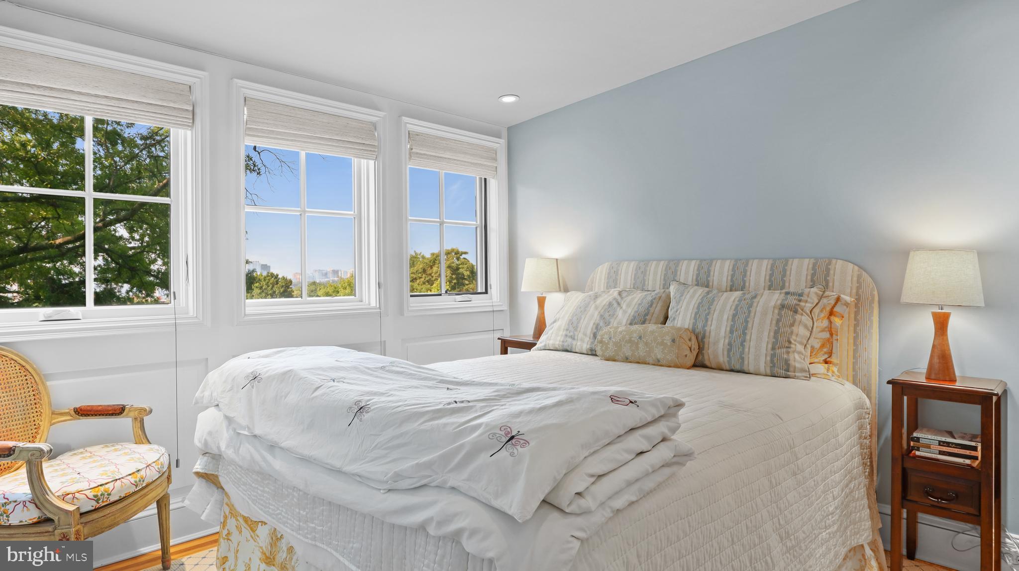 GEORGETOWN - Residential
