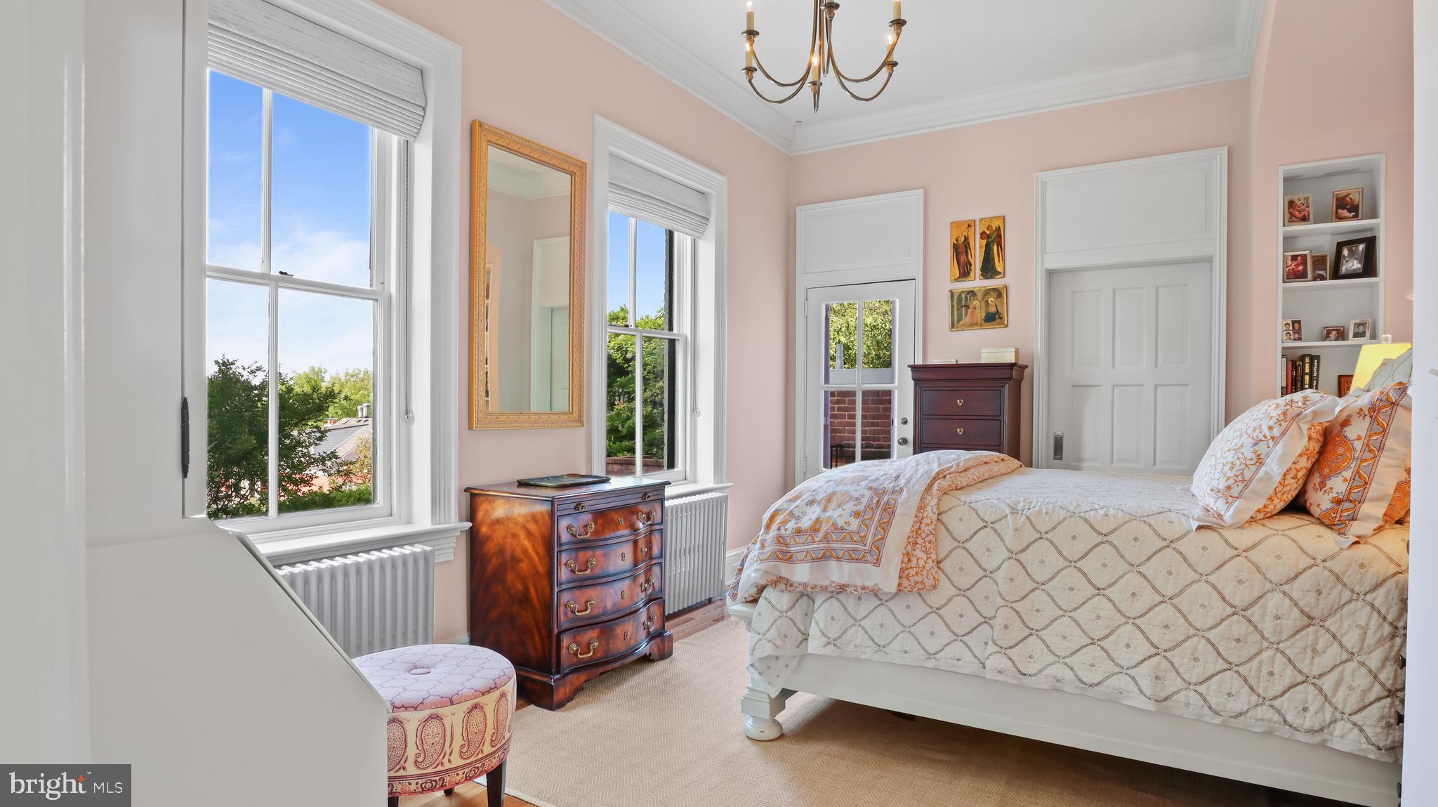 GEORGETOWN - Residential