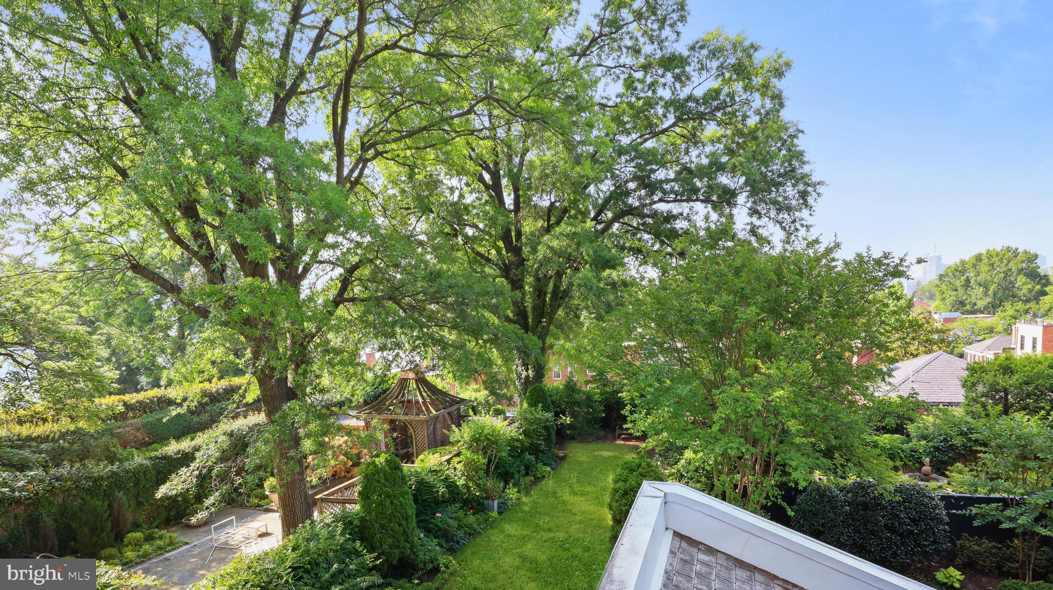 GEORGETOWN - Residential