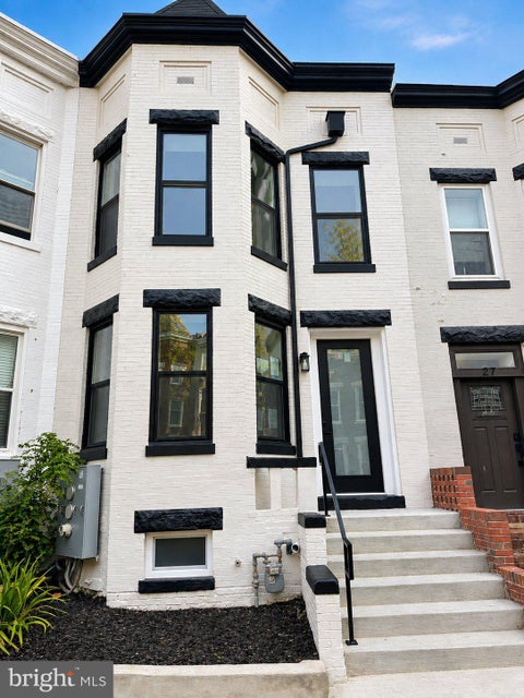 Townhouse For Sale - 29 Todd Place #1<br/> WASHINGTON, DC 20002