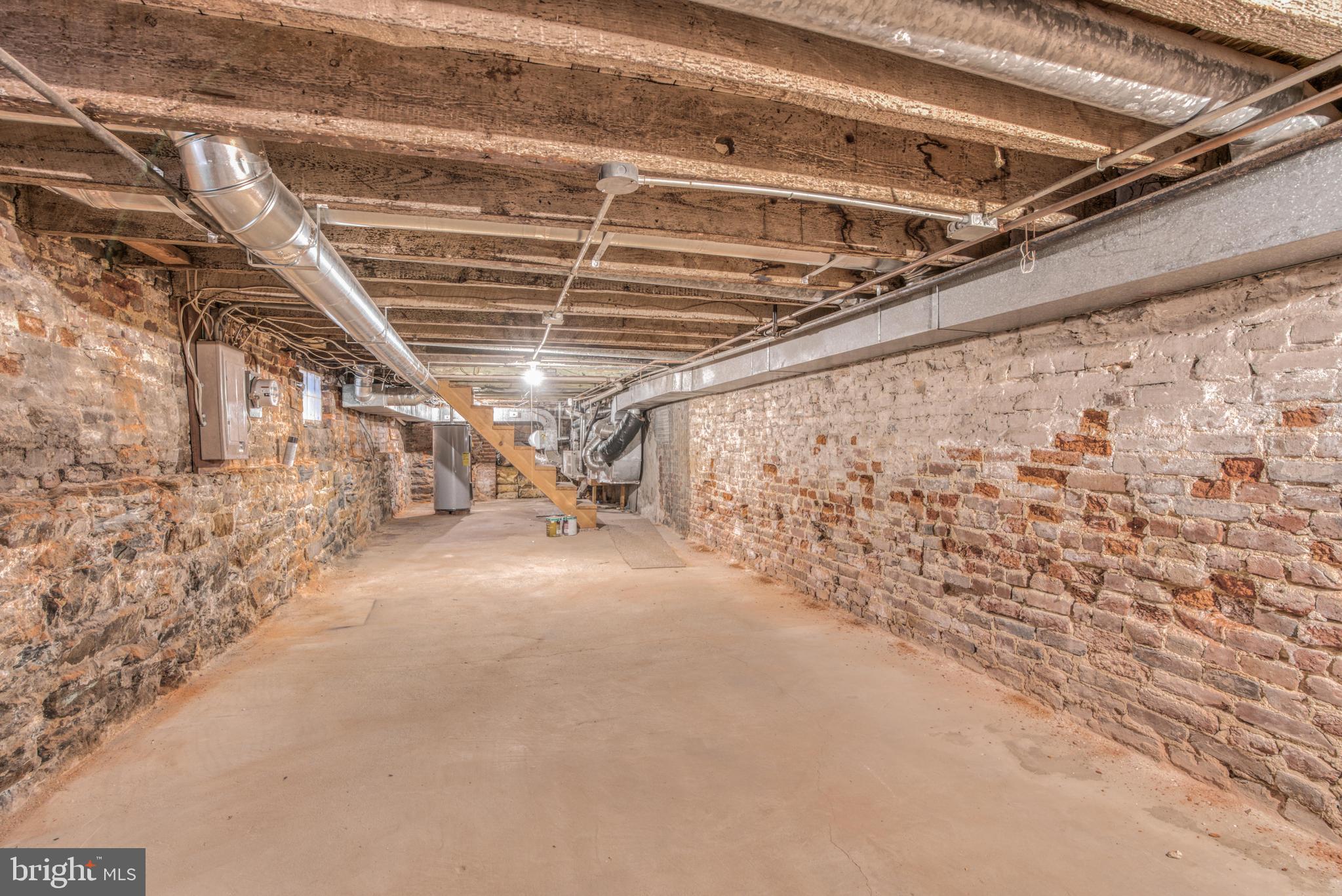 FEDERAL HILL HISTORIC DISTRICT - Residential Lease