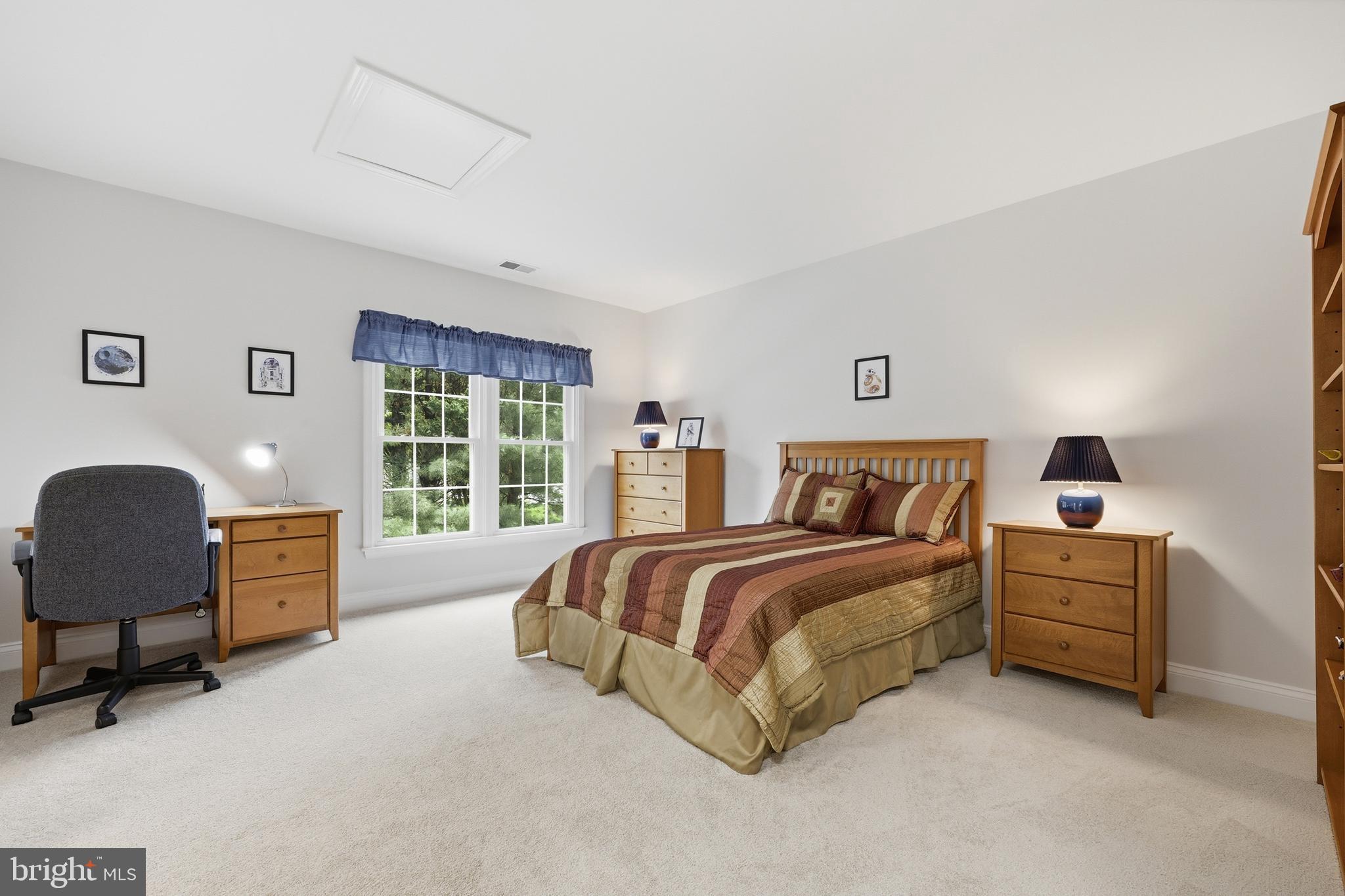 NORBECK GROVE - Residential