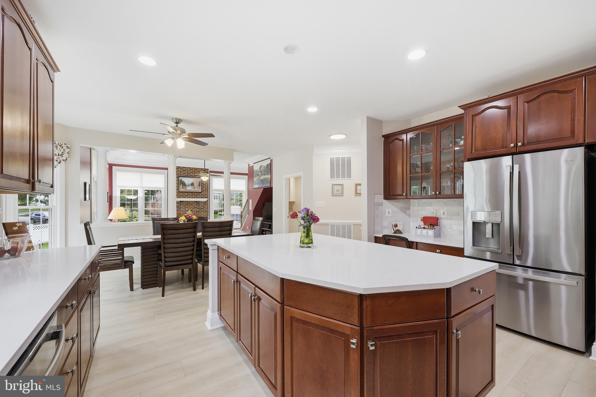 NORBECK GROVE - Residential