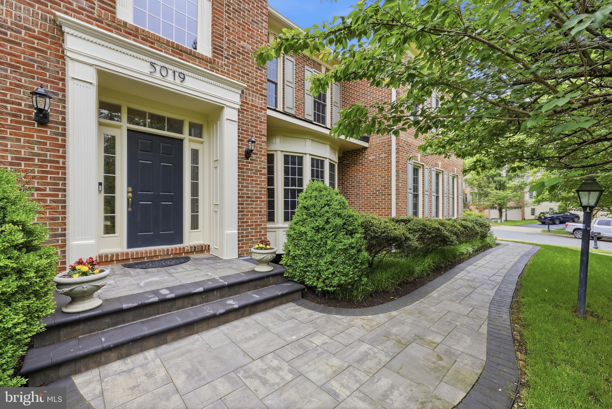 NORBECK GROVE - Residential