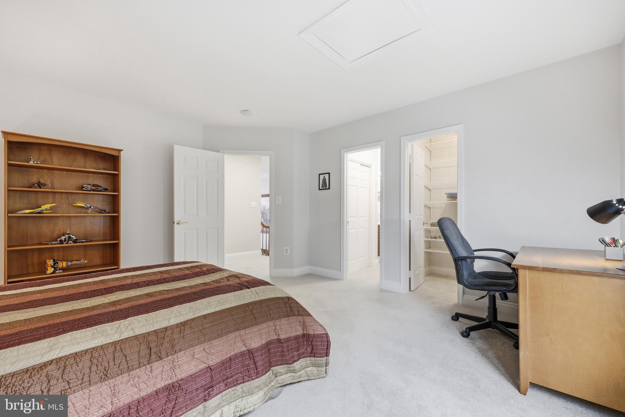 NORBECK GROVE - Residential