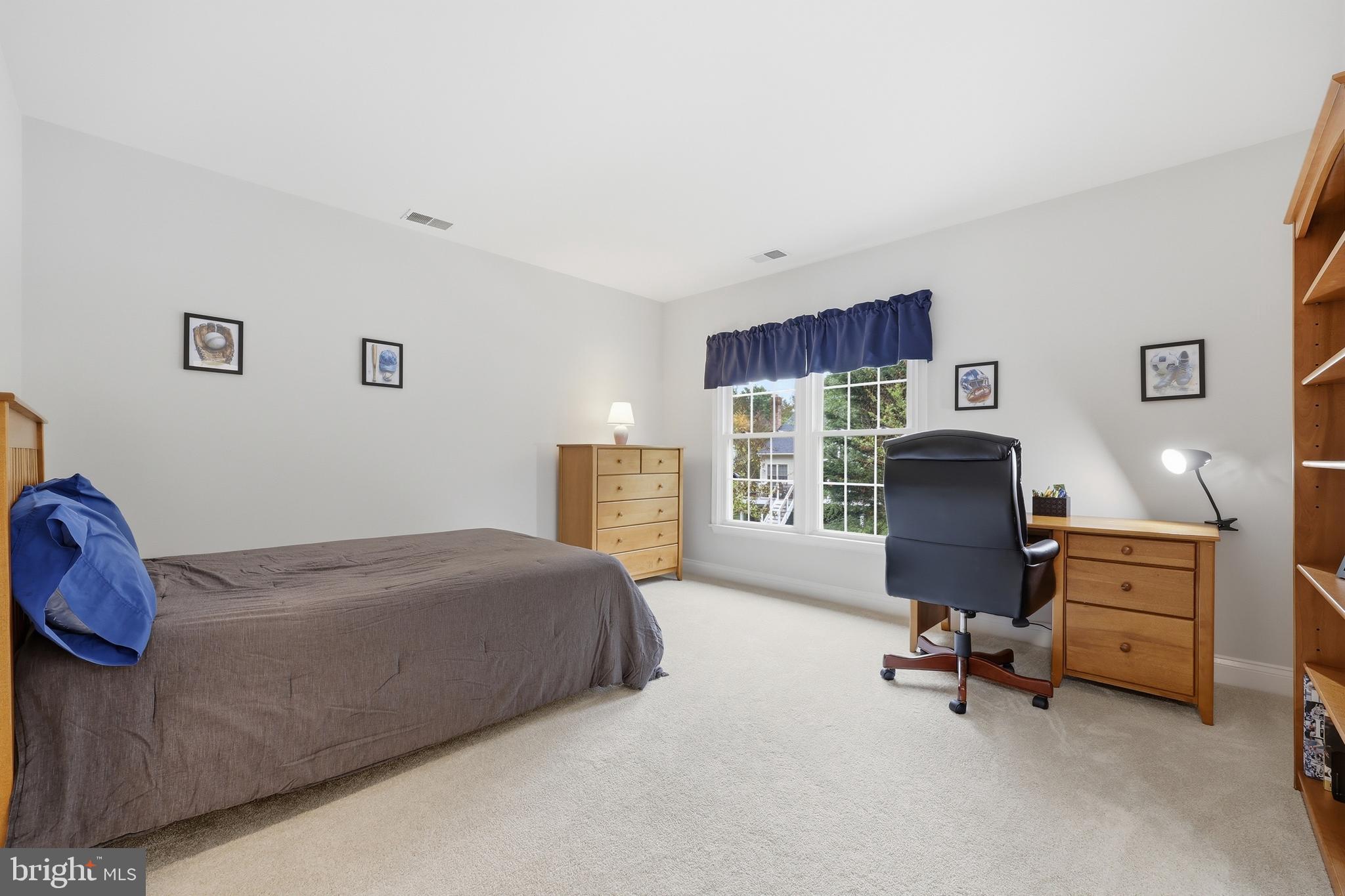 NORBECK GROVE - Residential