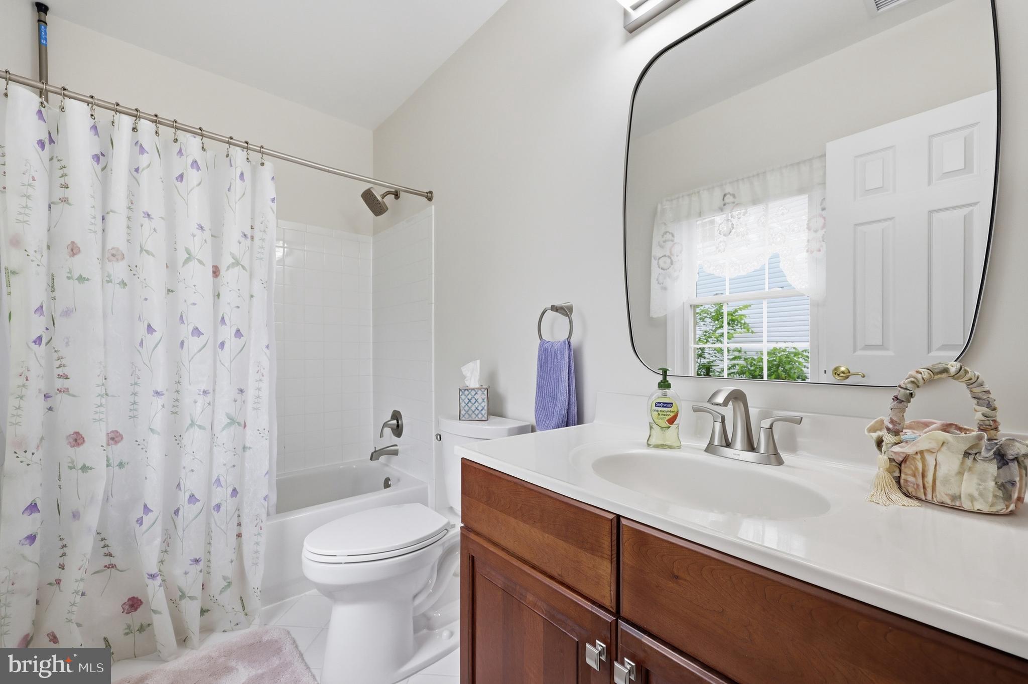 NORBECK GROVE - Residential