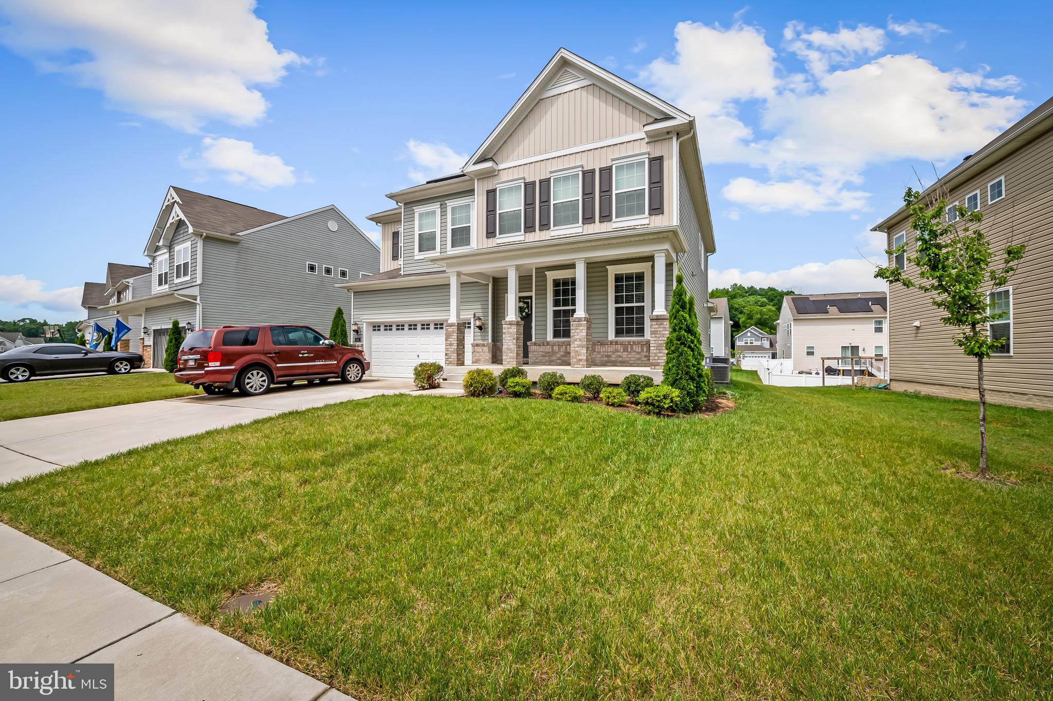 944 BENTGRASS DRIVE