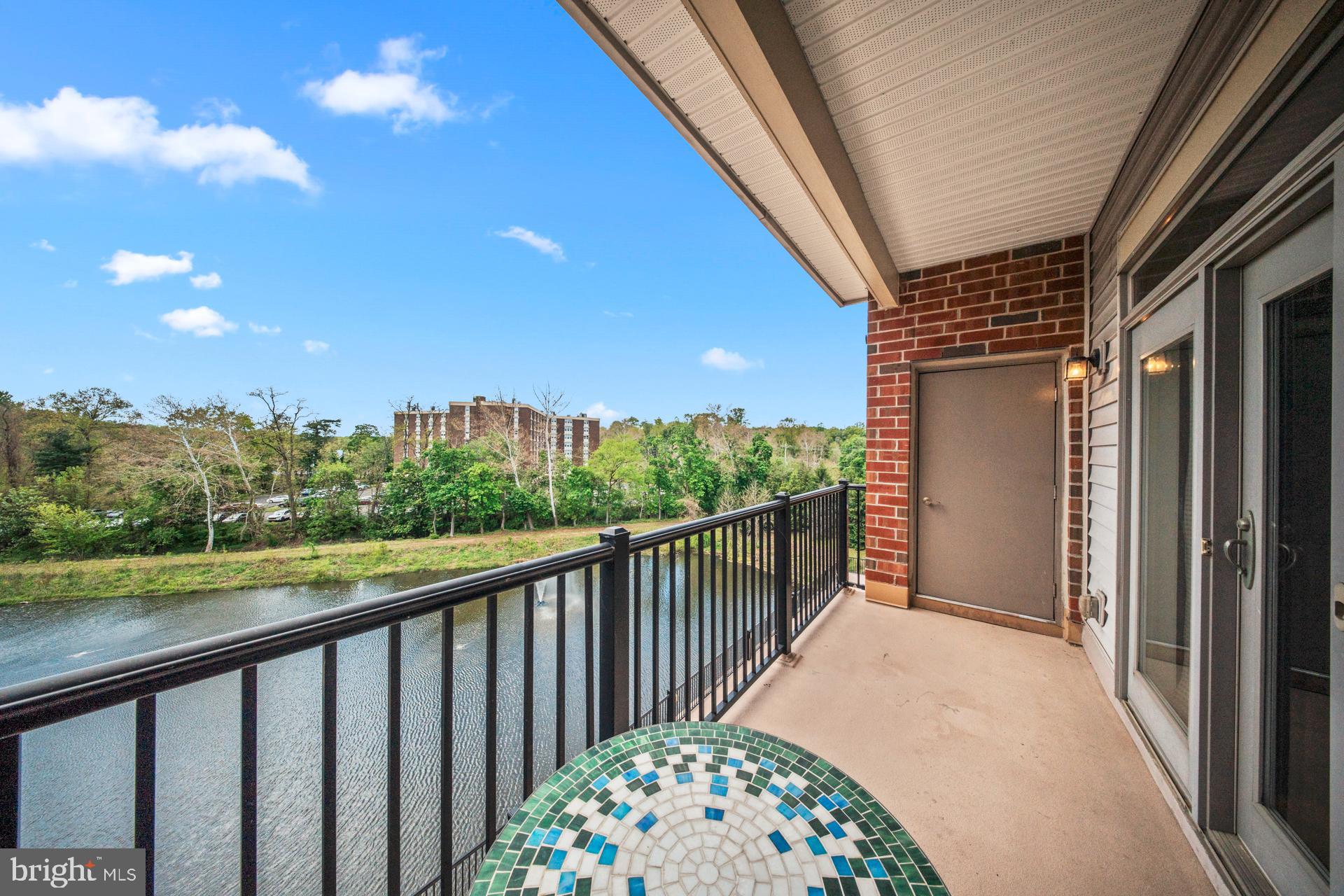 HUNTINGDON PLACE - Residential