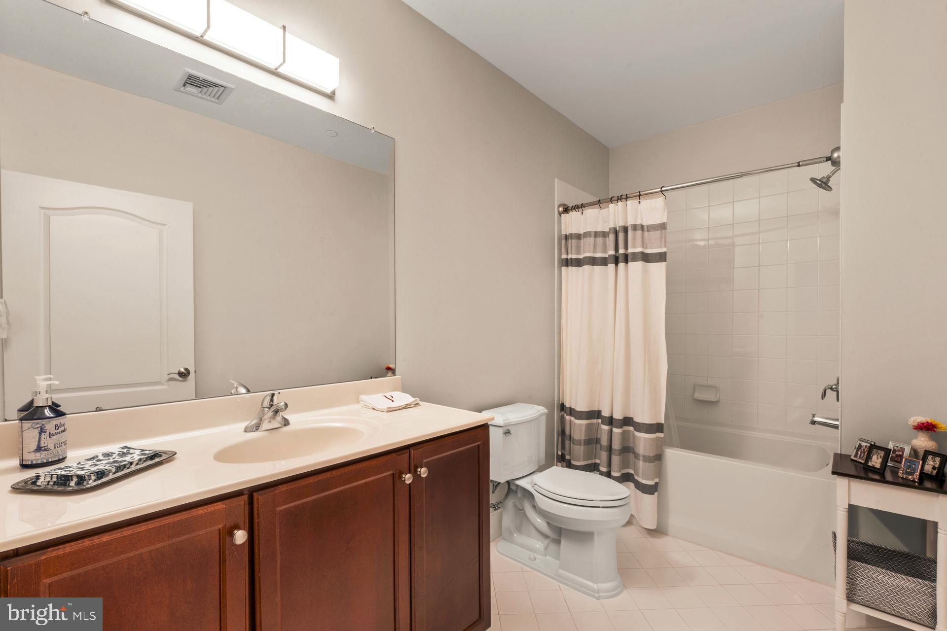 HUNTINGDON PLACE - Residential