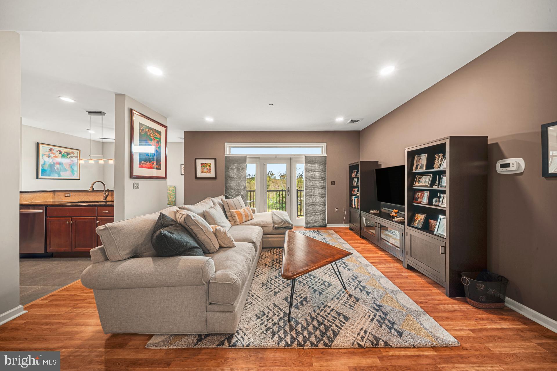 HUNTINGDON PLACE - Residential