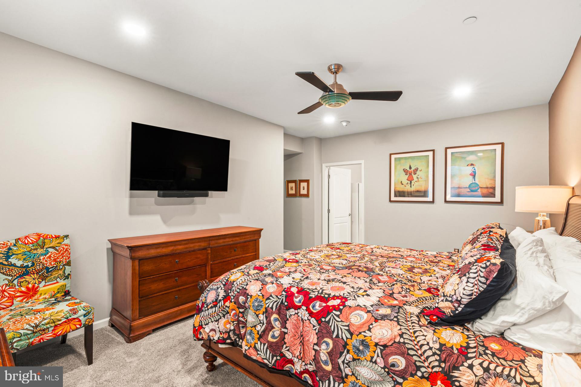 HUNTINGDON PLACE - Residential