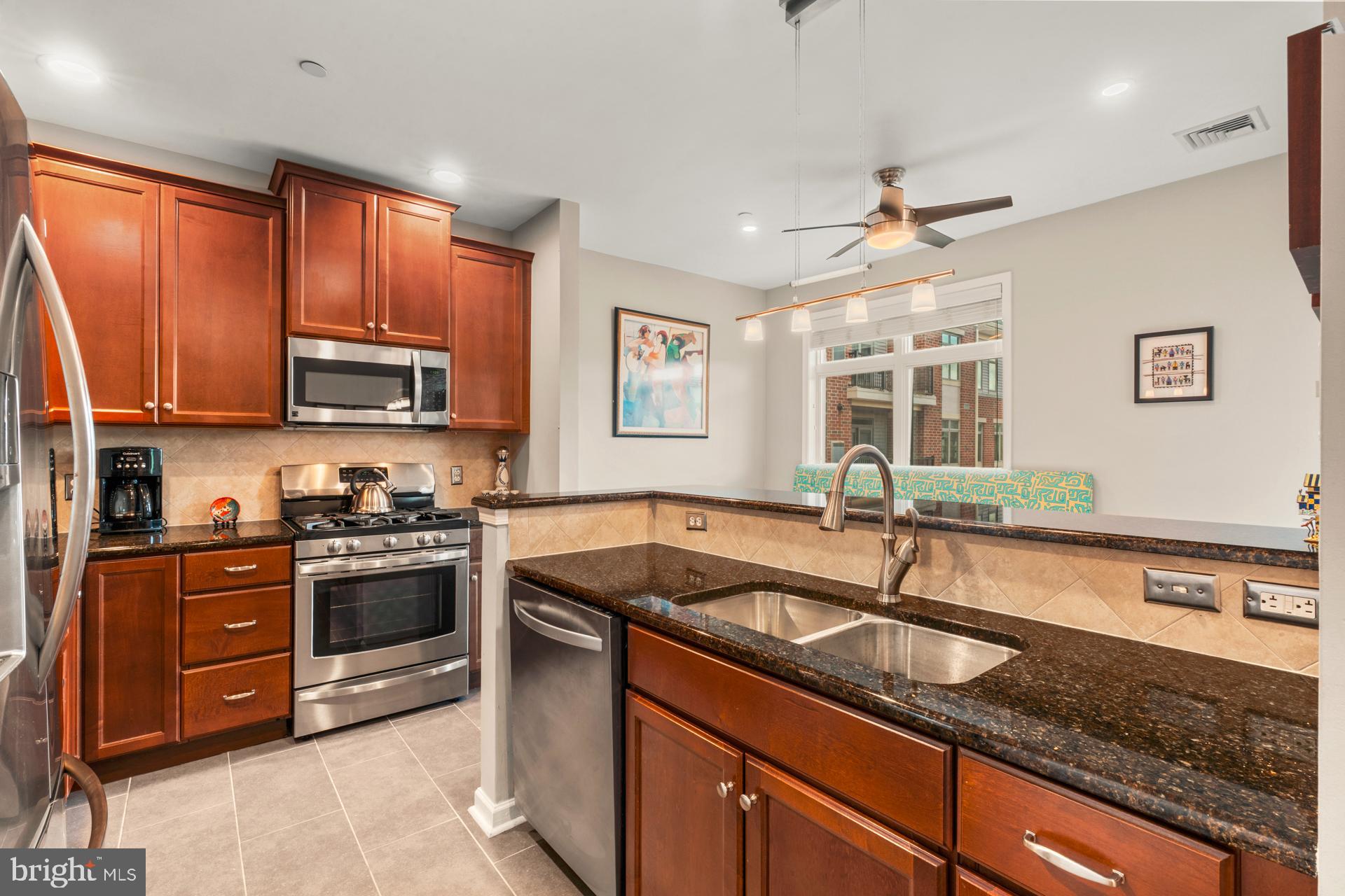 HUNTINGDON PLACE - Residential