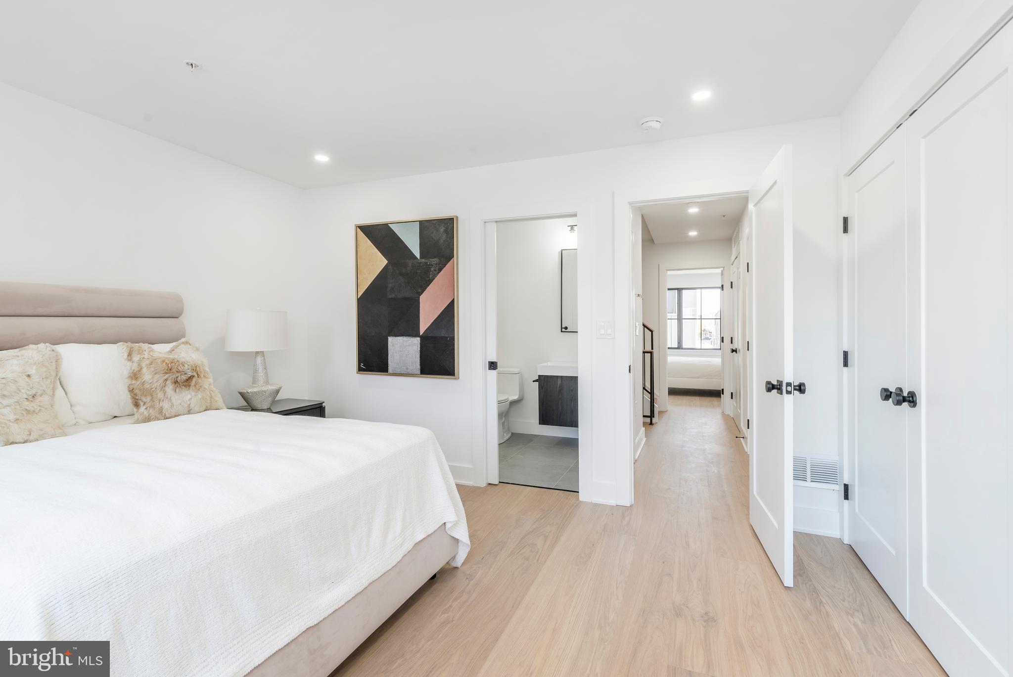 GRADUATE HOSPITAL - Residential