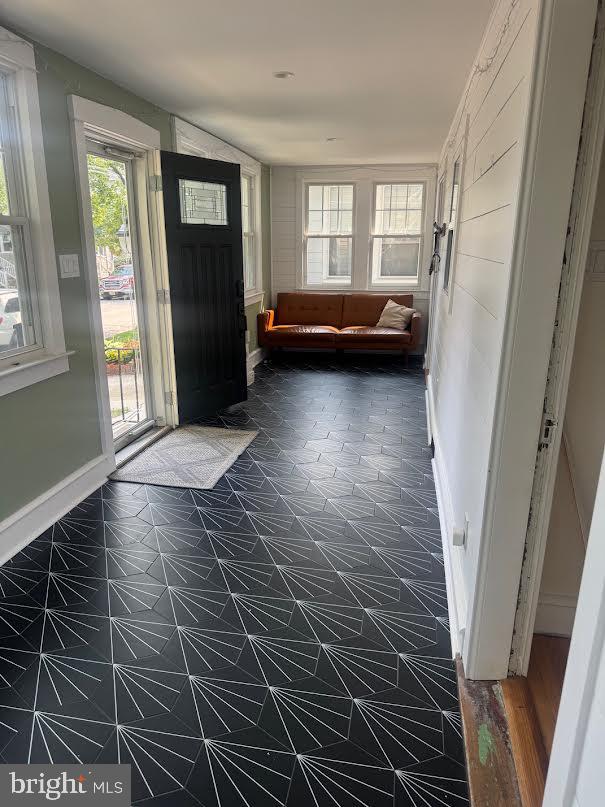 29 E FRANKLIN AVENUE