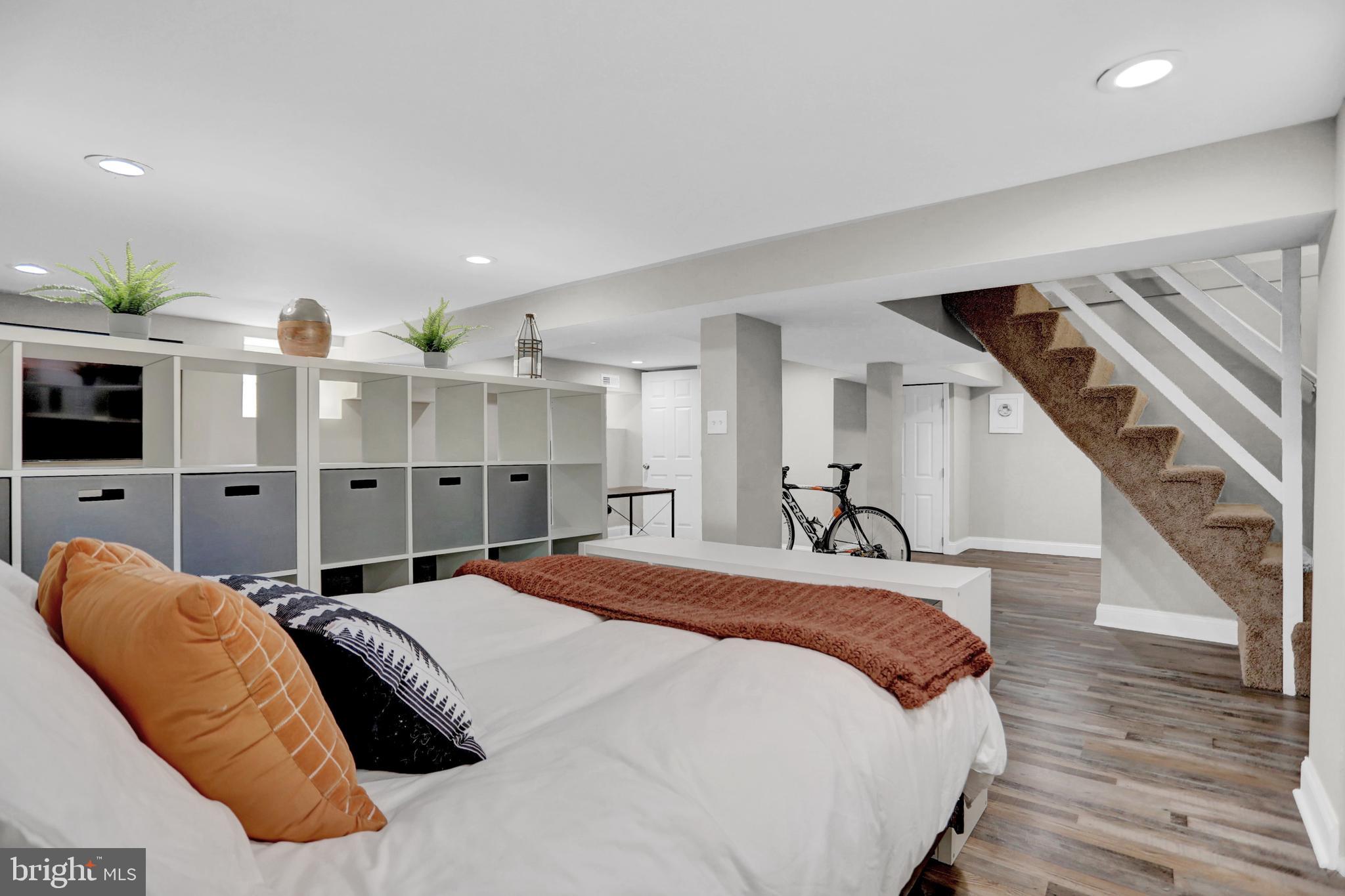 UPPER PARK HEIGHTS - Residential