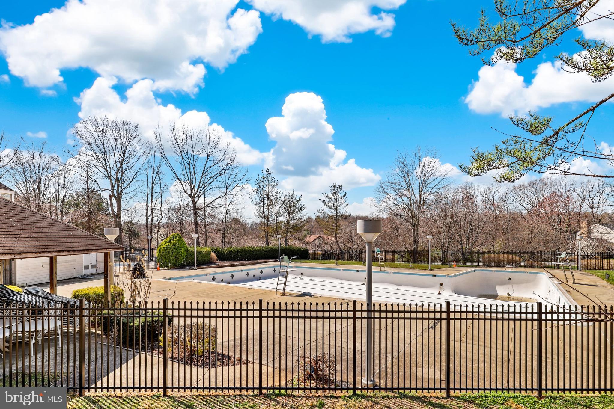 CHURCHILL TOWN SECTOR - Residential