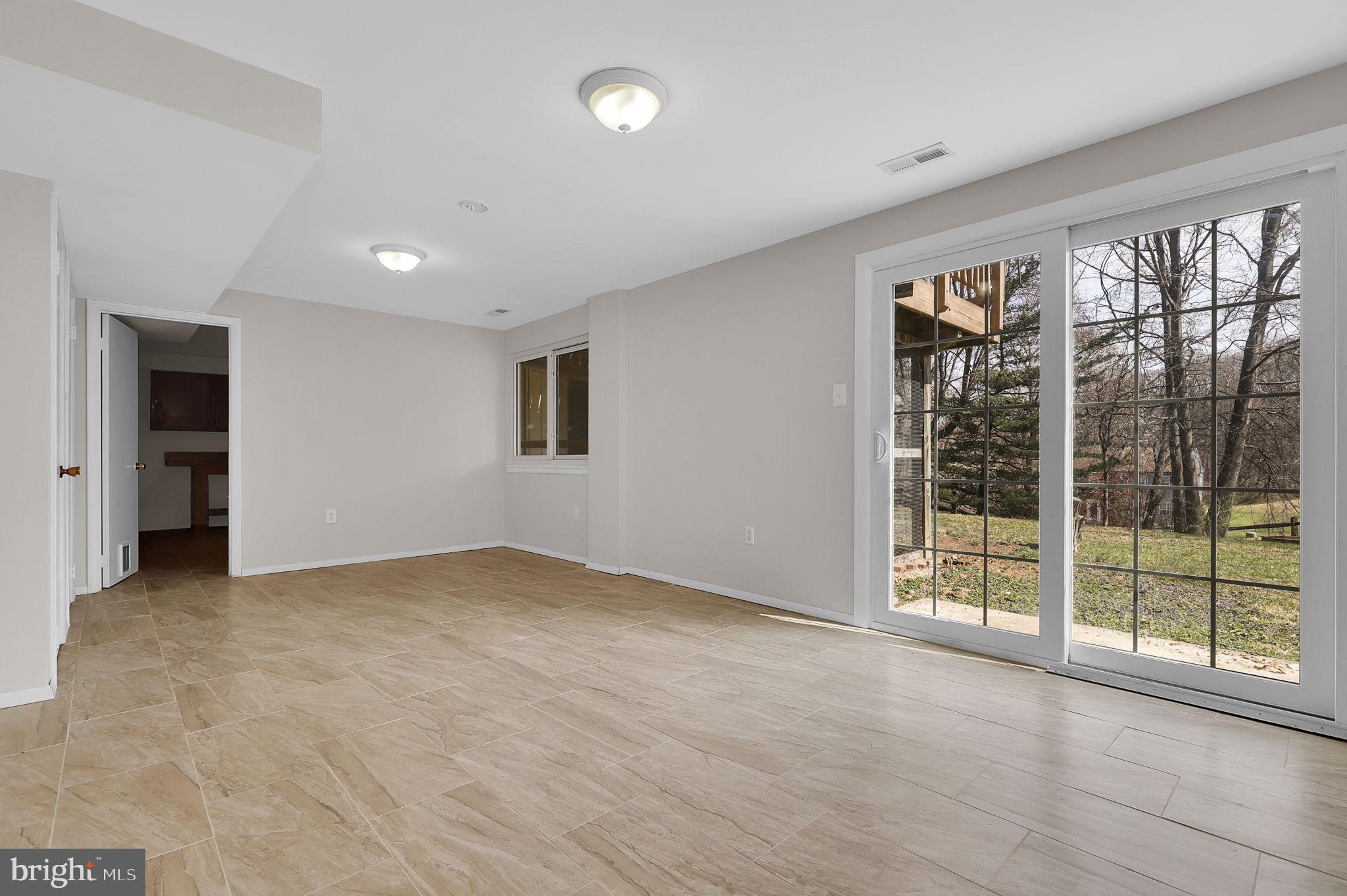 CHURCHILL TOWN SECTOR - Residential